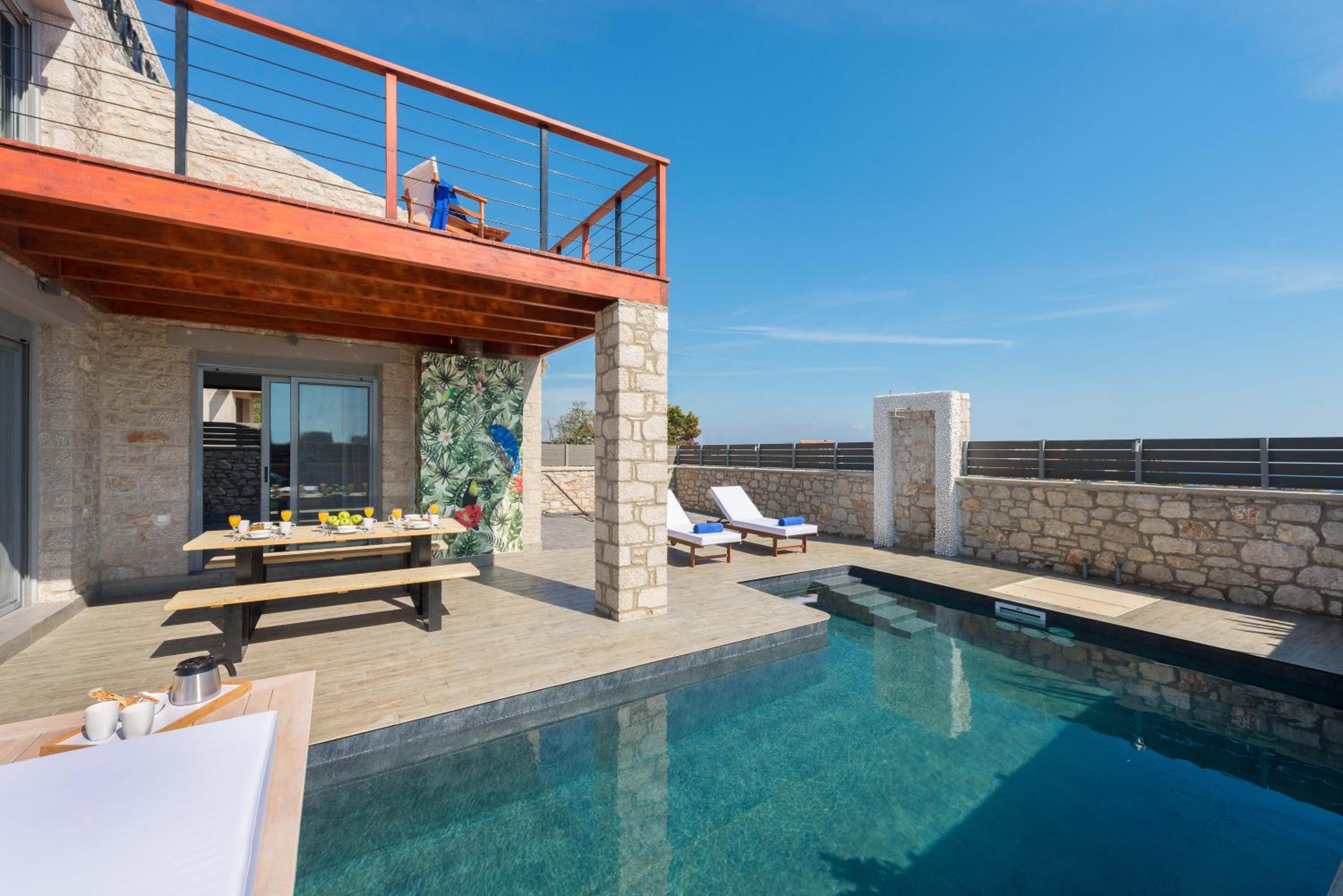 Three Bedroom Villa with Private Pool photo 2