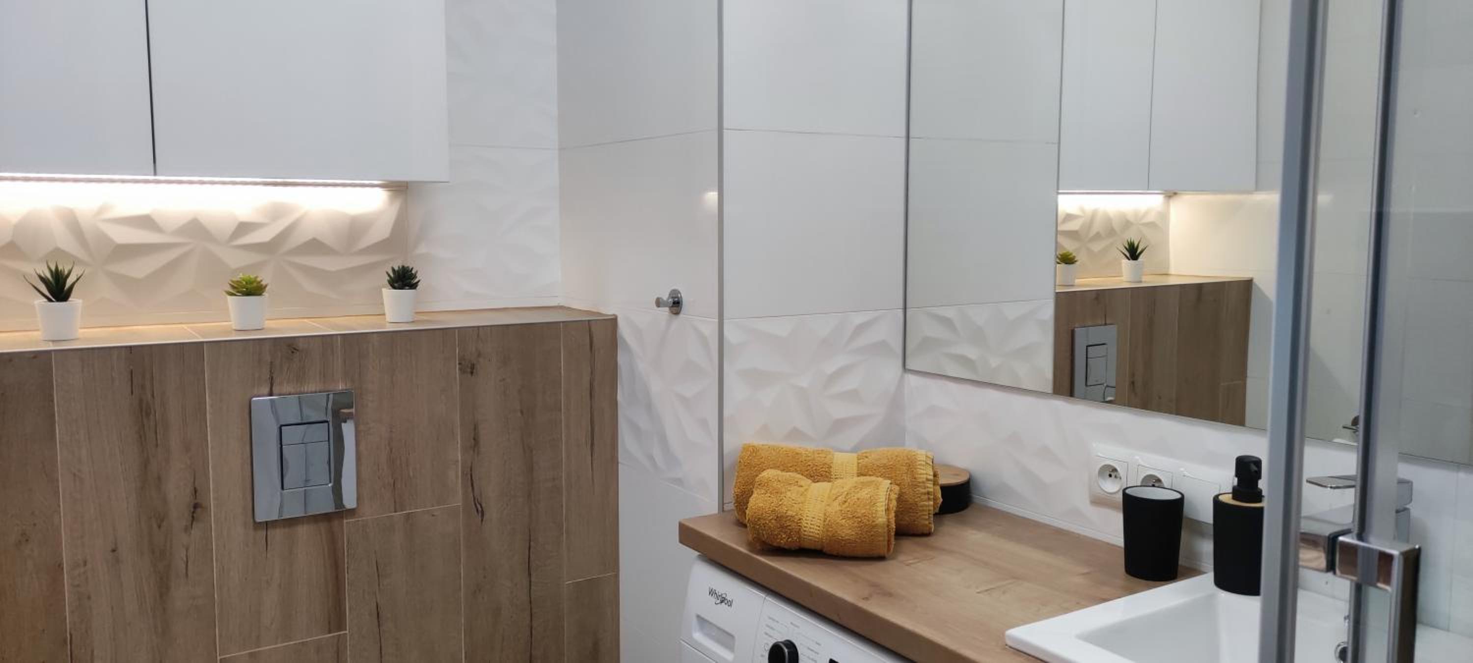 One-Bedroom Apartment - Photo 8