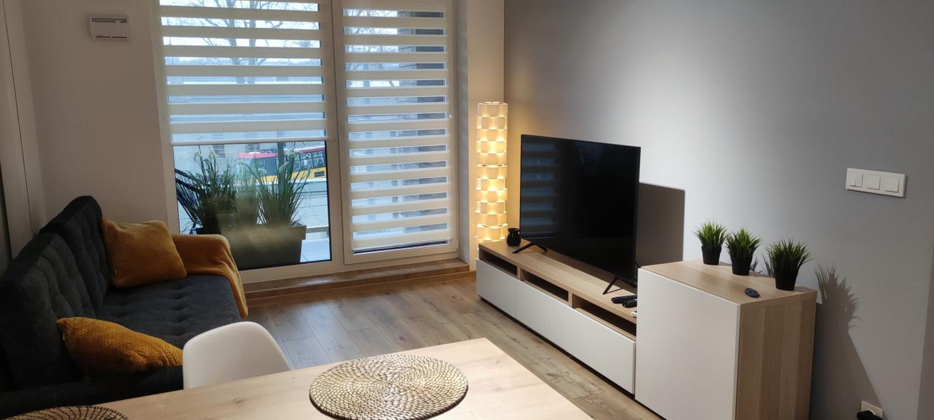 One-Bedroom Apartment - Photo 3