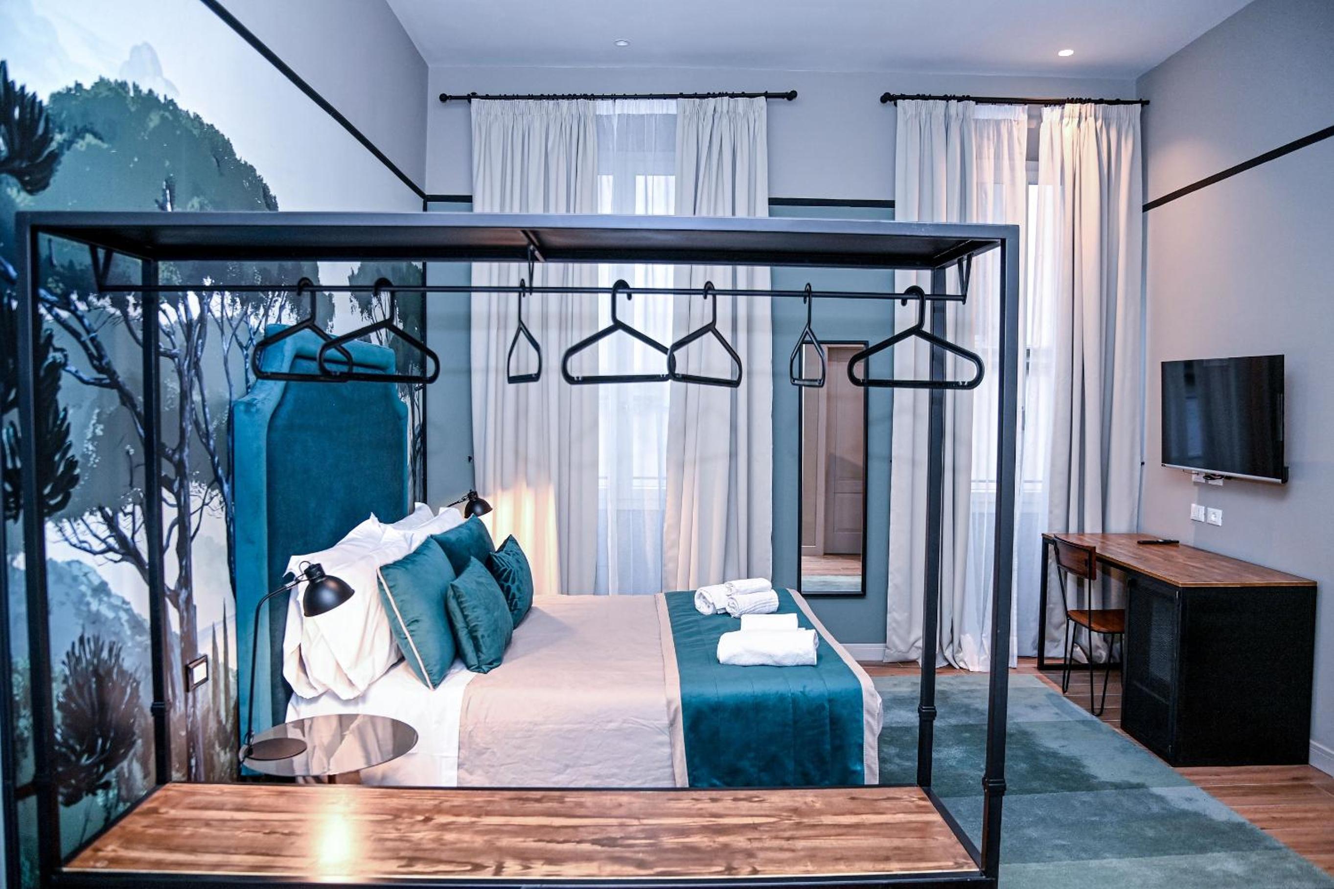 Large Double or Twin Room photo 2