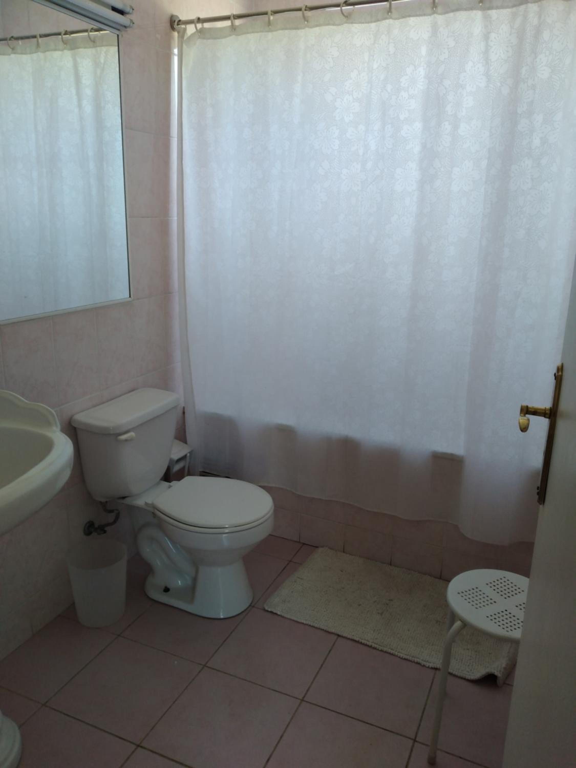 Deluxe Double Room With Bath photo 2