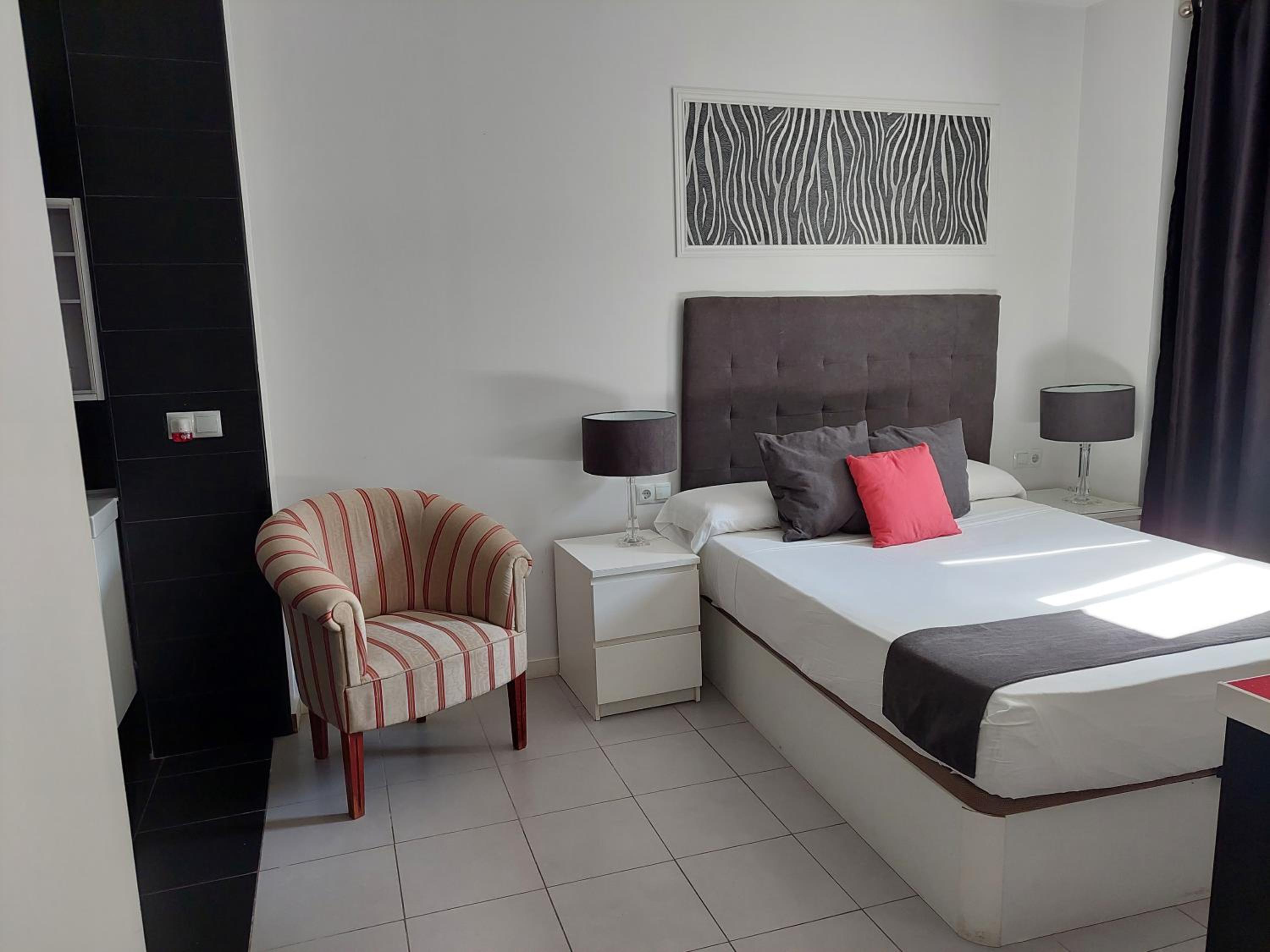 Habitación Doble con Baño Privado