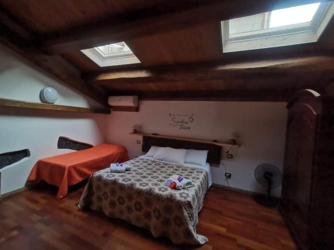 Apartment - Split Level - Photo 1