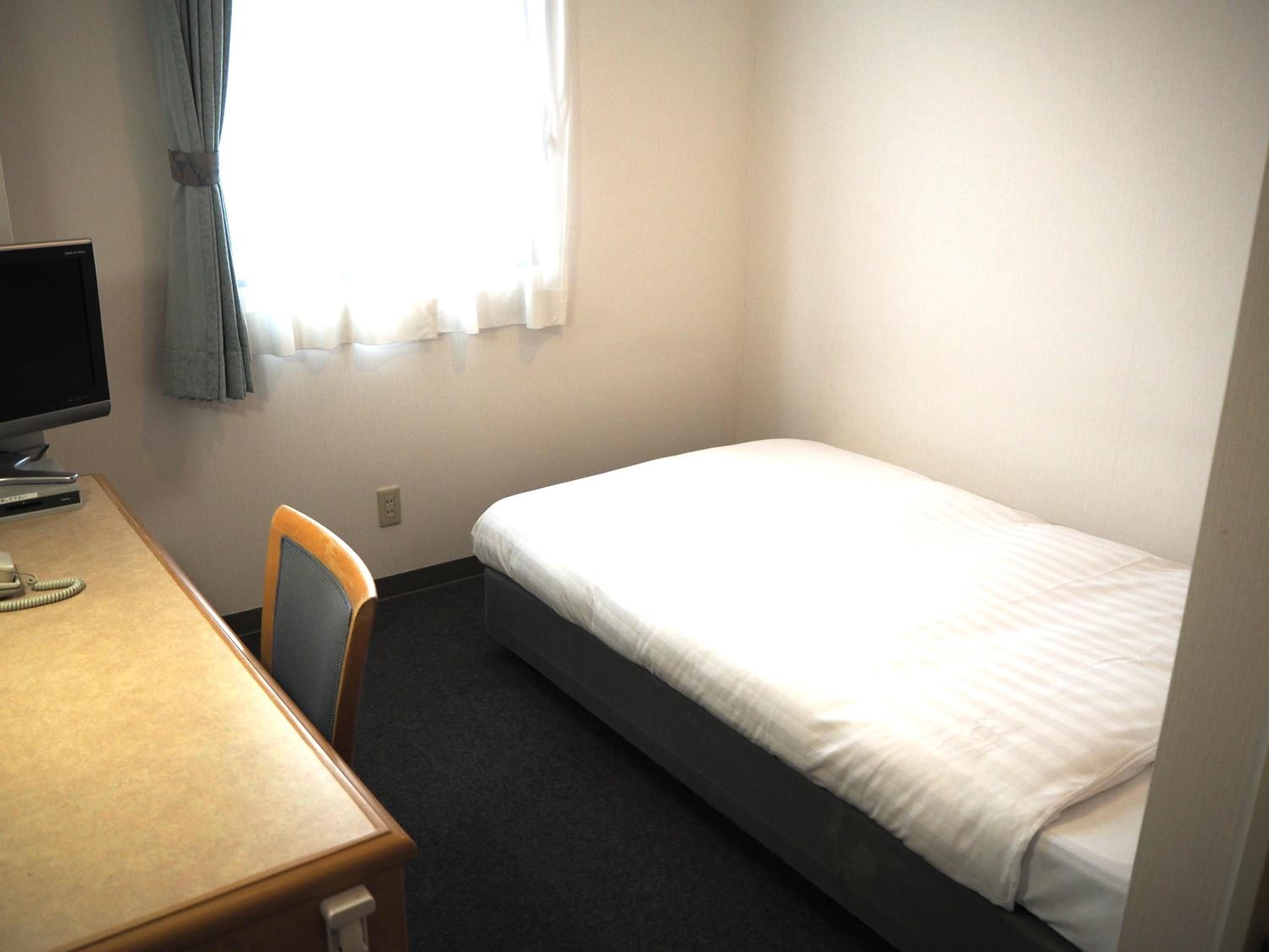 Single Room - Non-Smoking photo 1