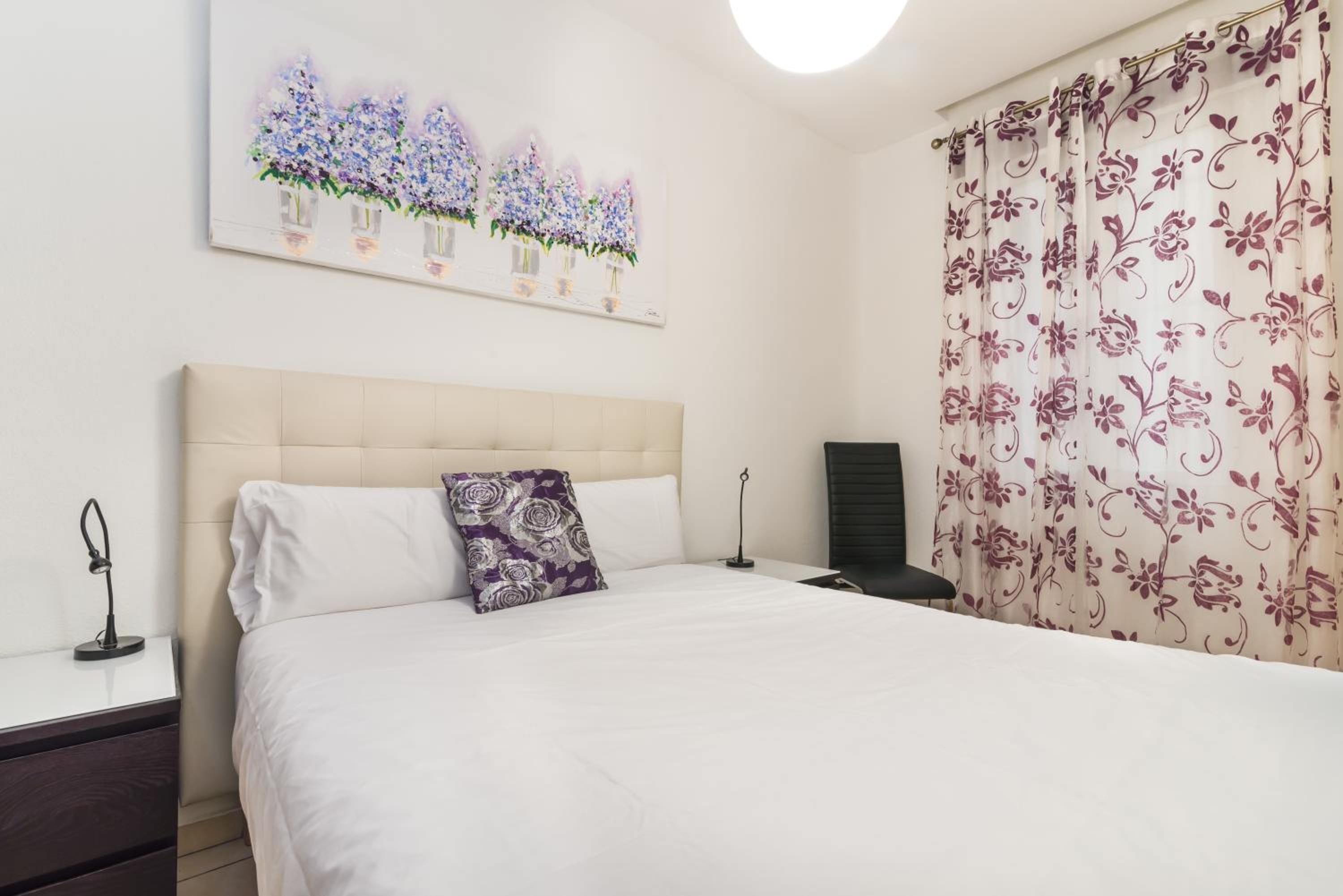 Two-Bedroom Apartment - Photo 9