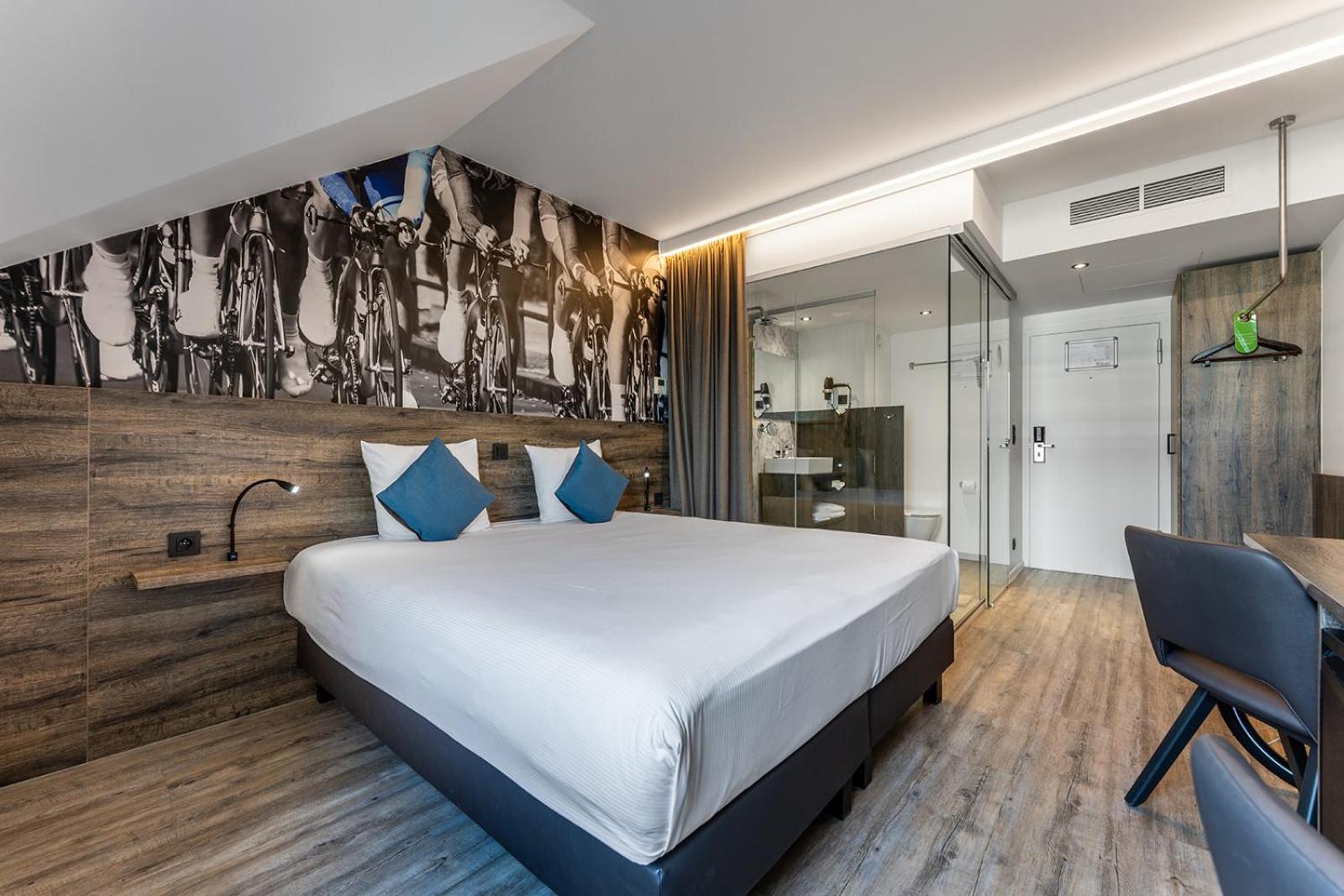 Superior King Room - Photo 1
