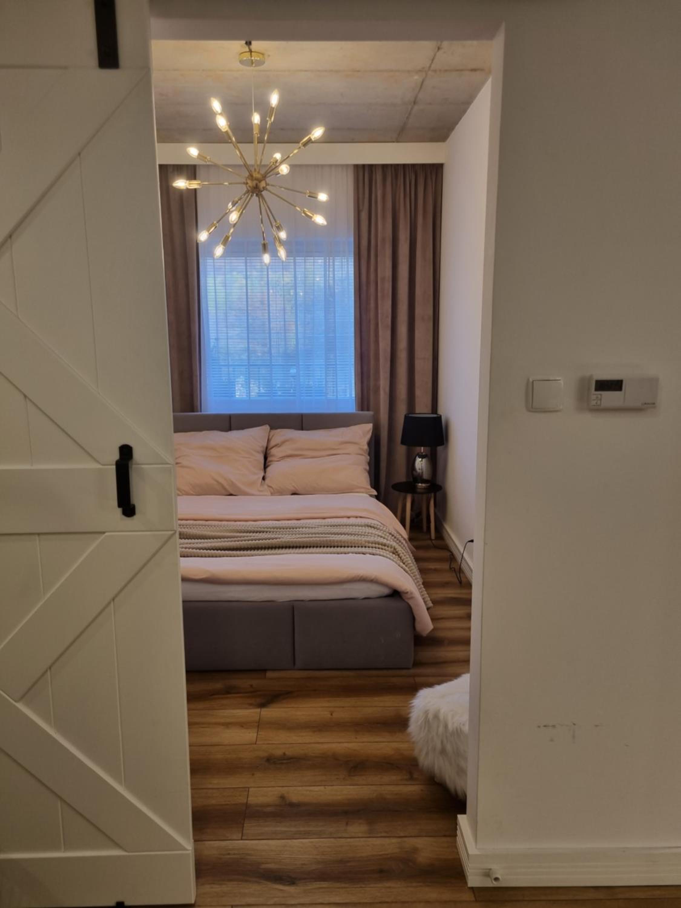 One-Bedroom Apartment - Photo 20