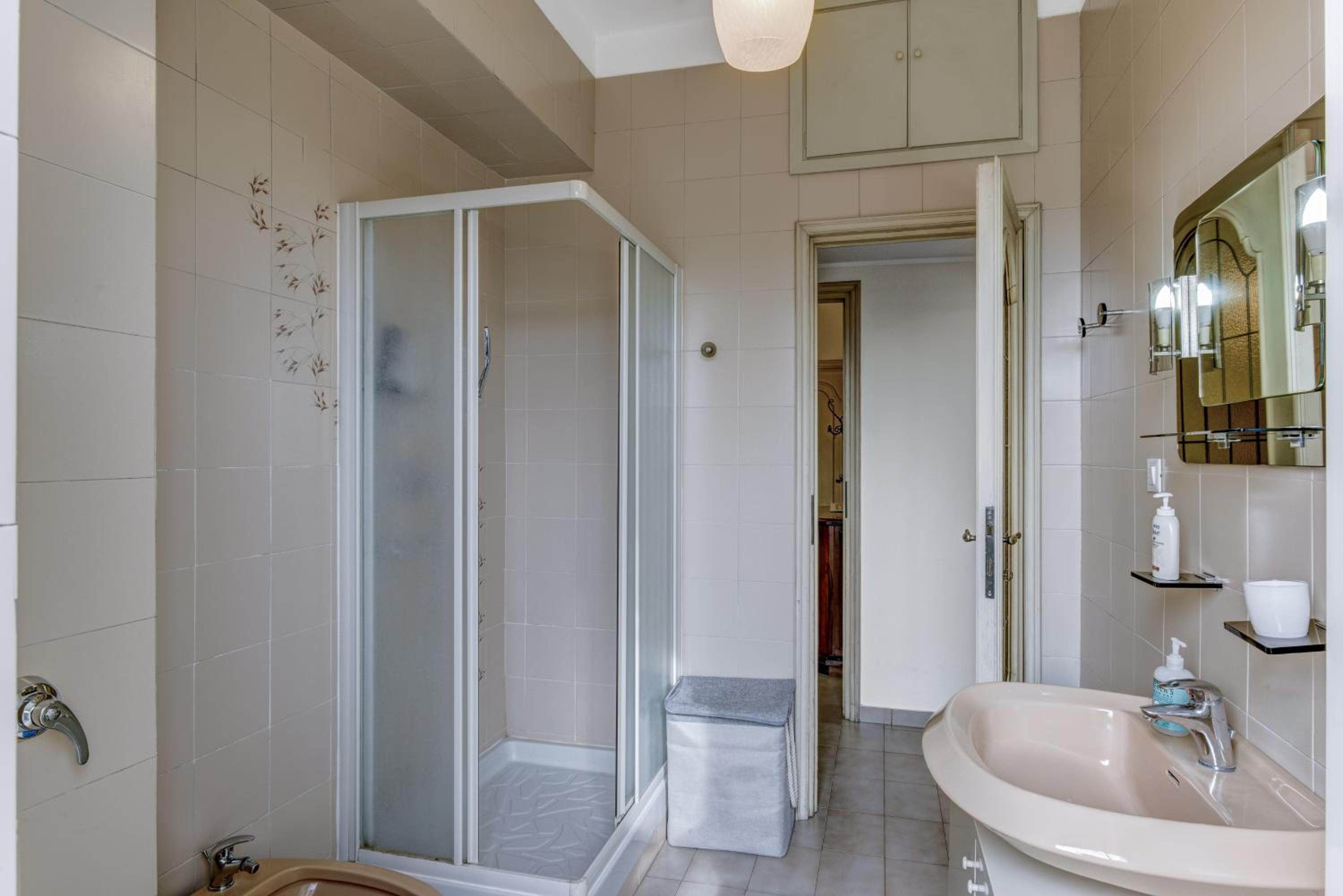 One-Bedroom Apartment - Photo 31