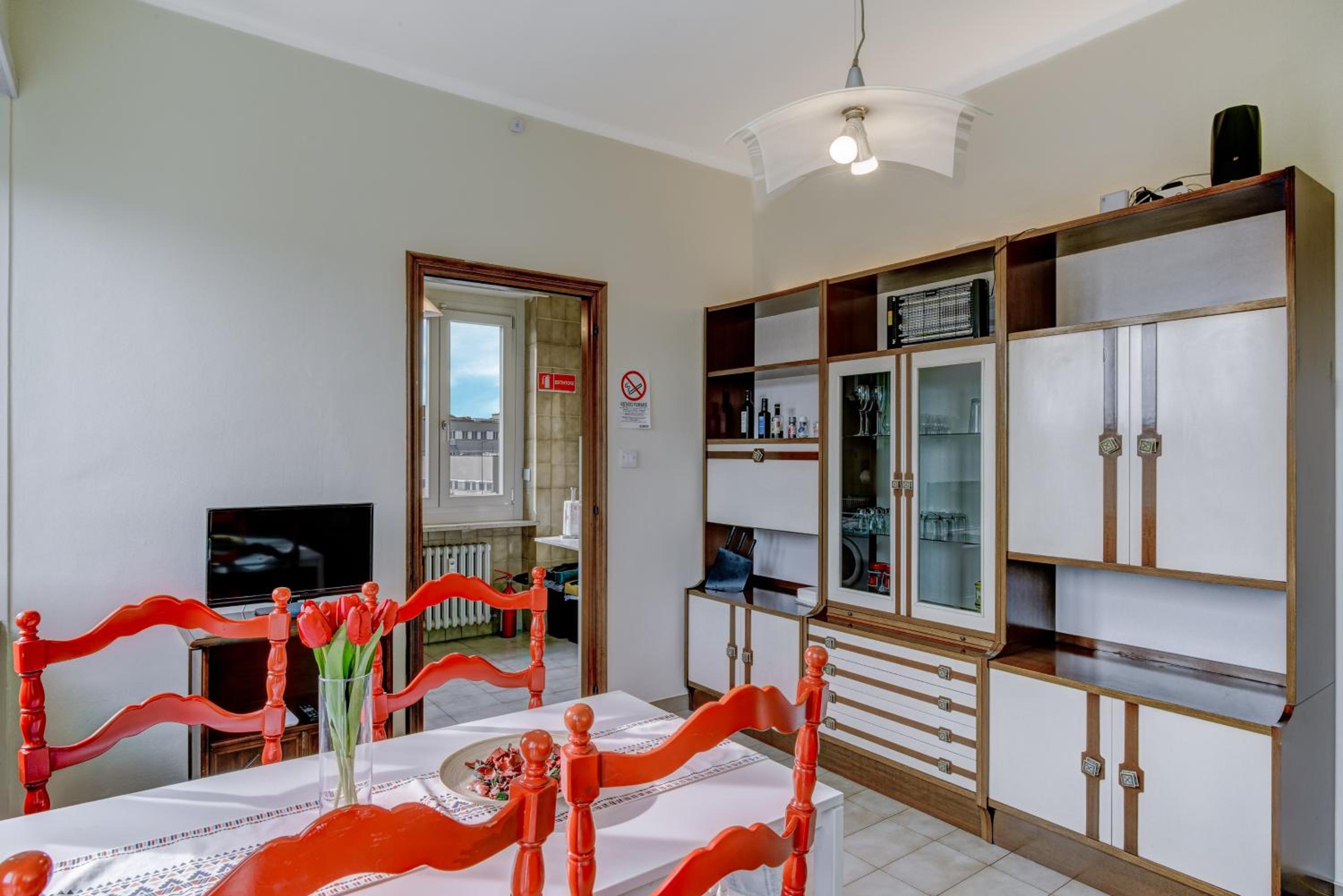 One-Bedroom Apartment - Photo 10