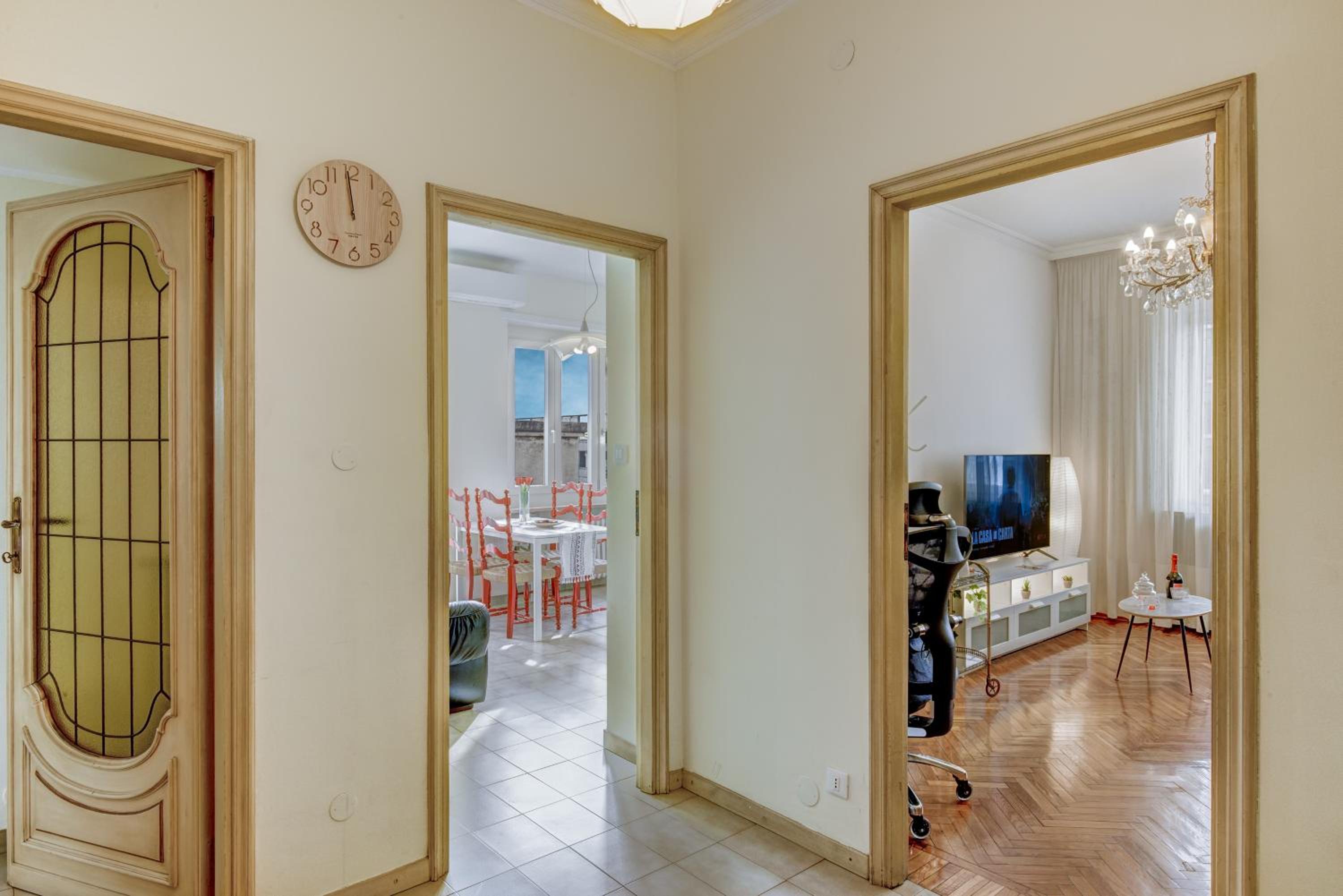 One-Bedroom Apartment - Photo 19
