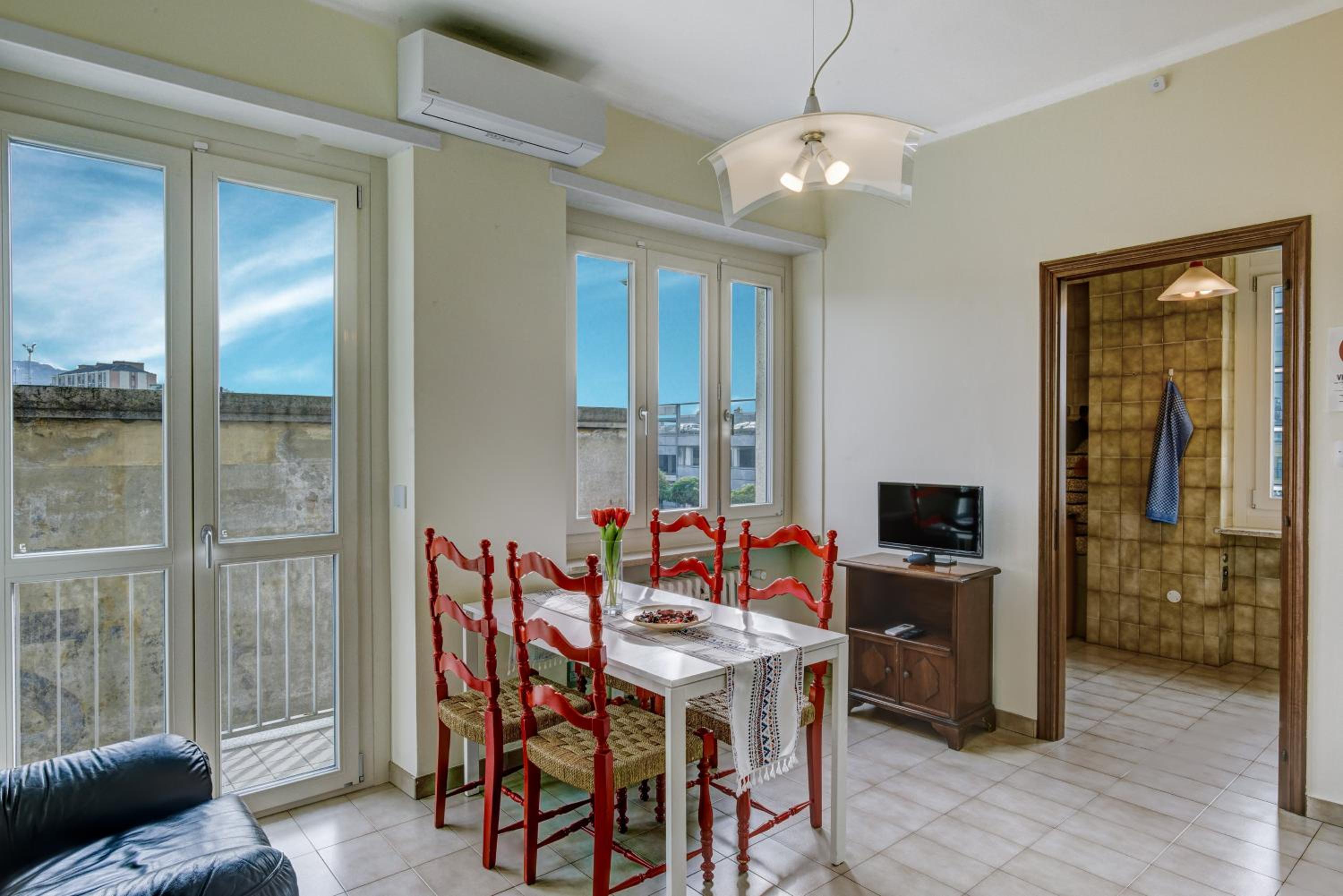 One-Bedroom Apartment - Photo 21