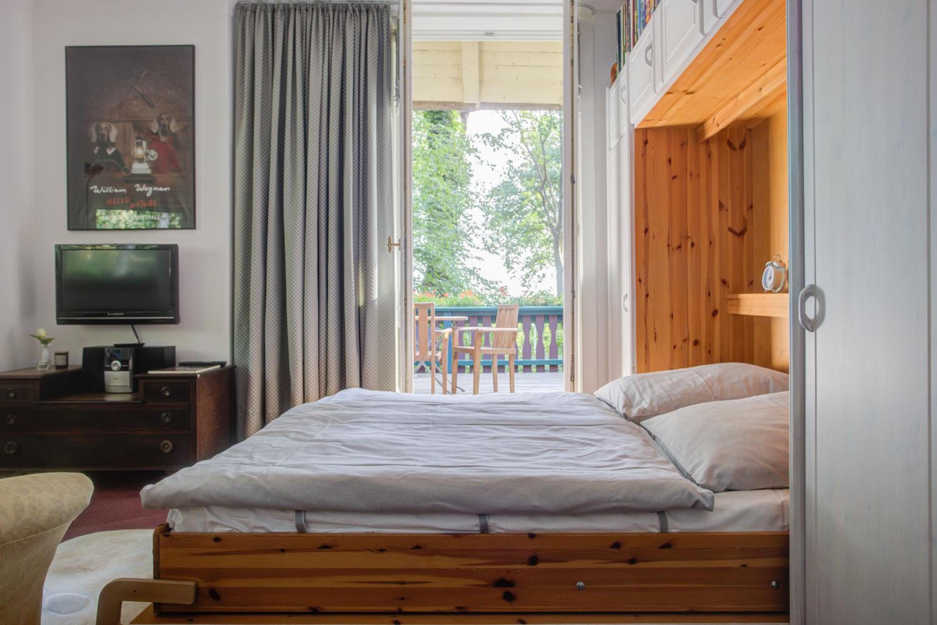 One-Bedroom Apartment with Sea View and Terrace photo 3