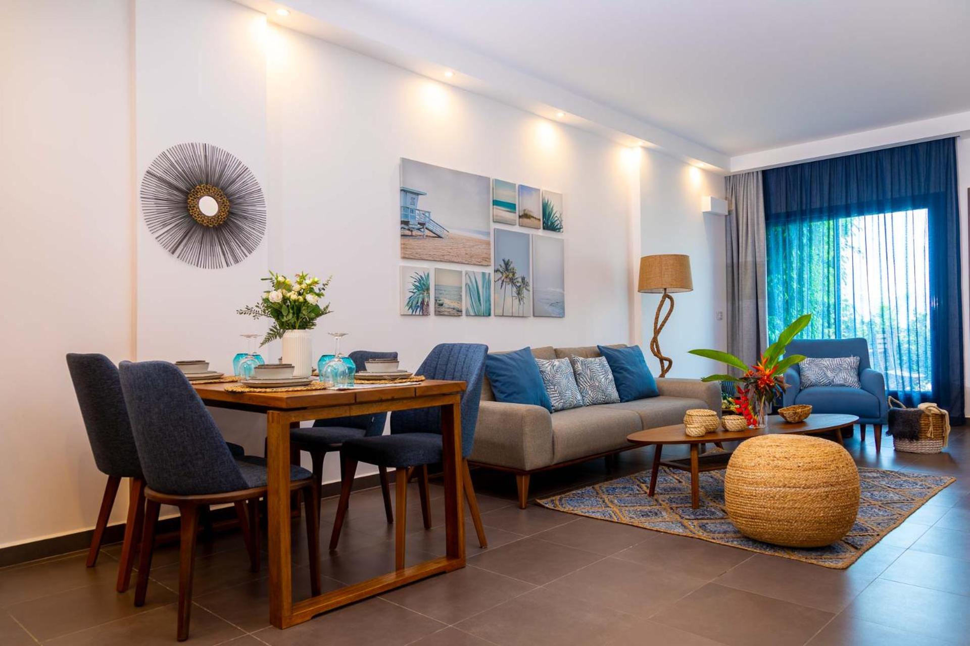 Executive Suite - Photo 29