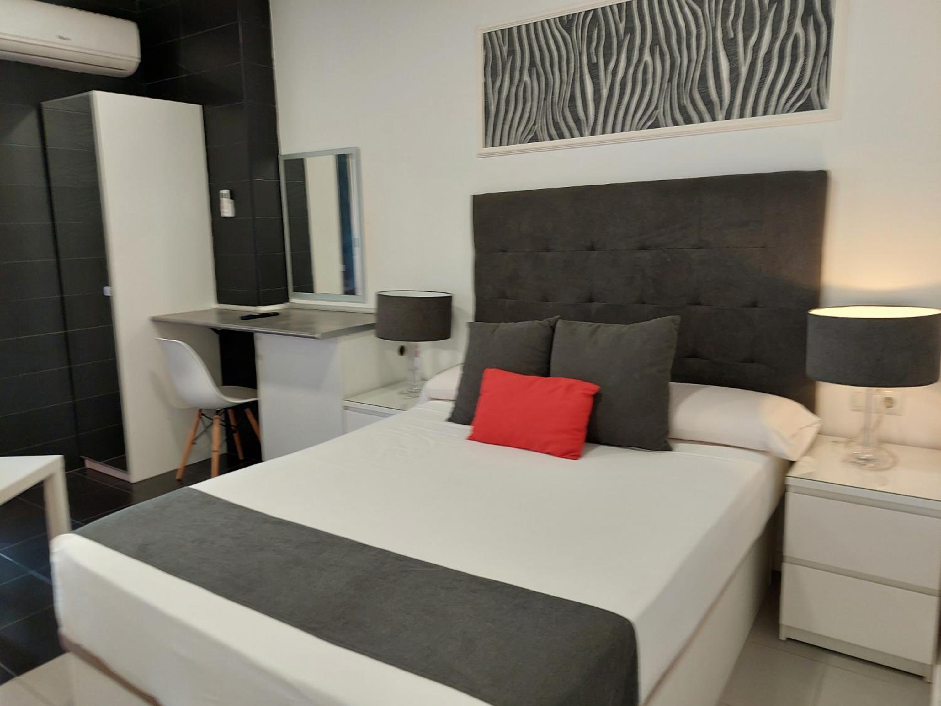 Habitación Doble con Baño Privado