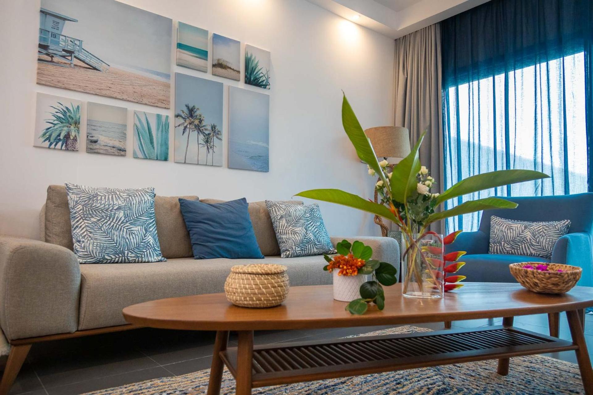 Executive Suite - Photo 11
