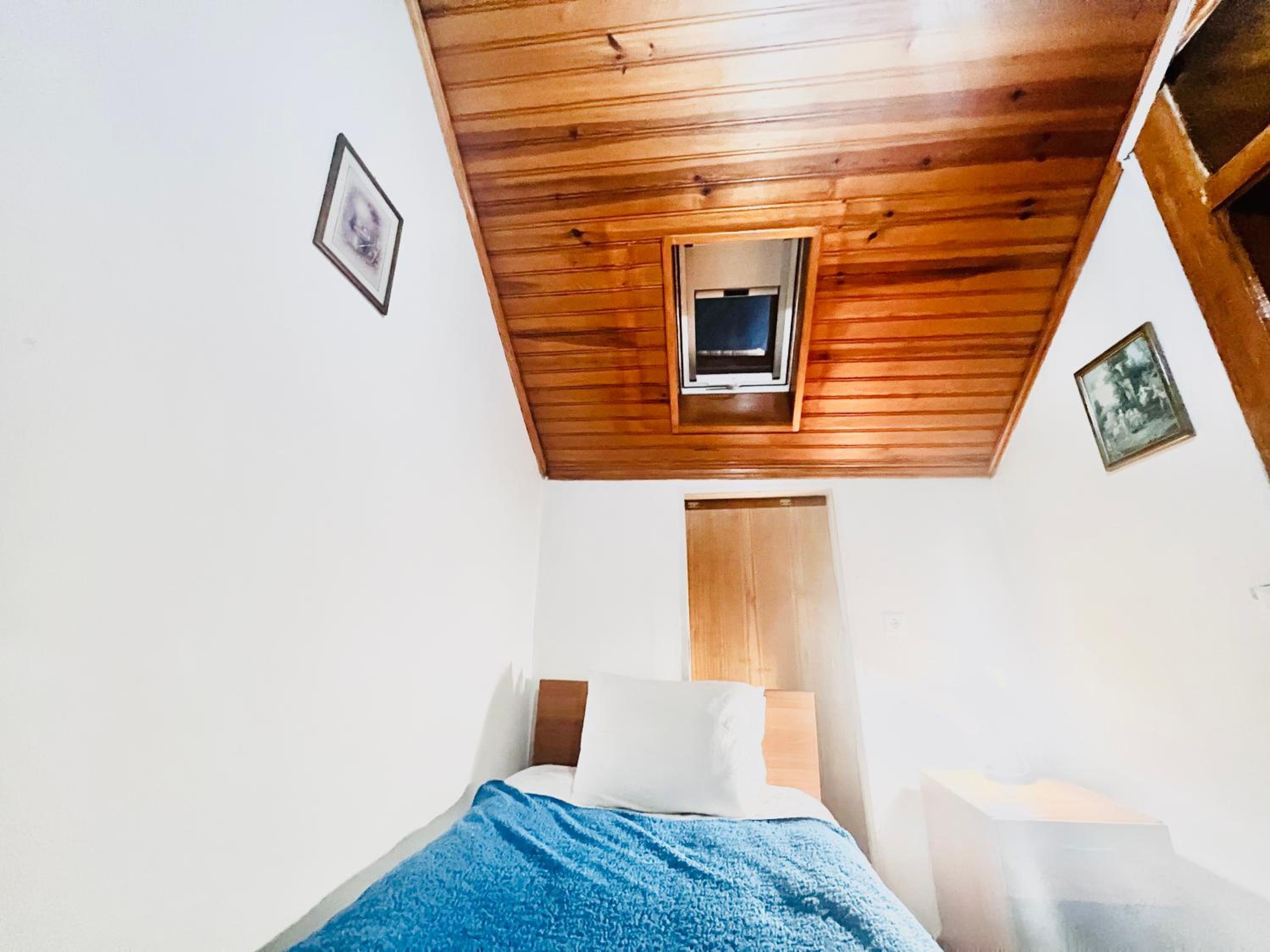 Three-Bedroom Apartment - Photo 20