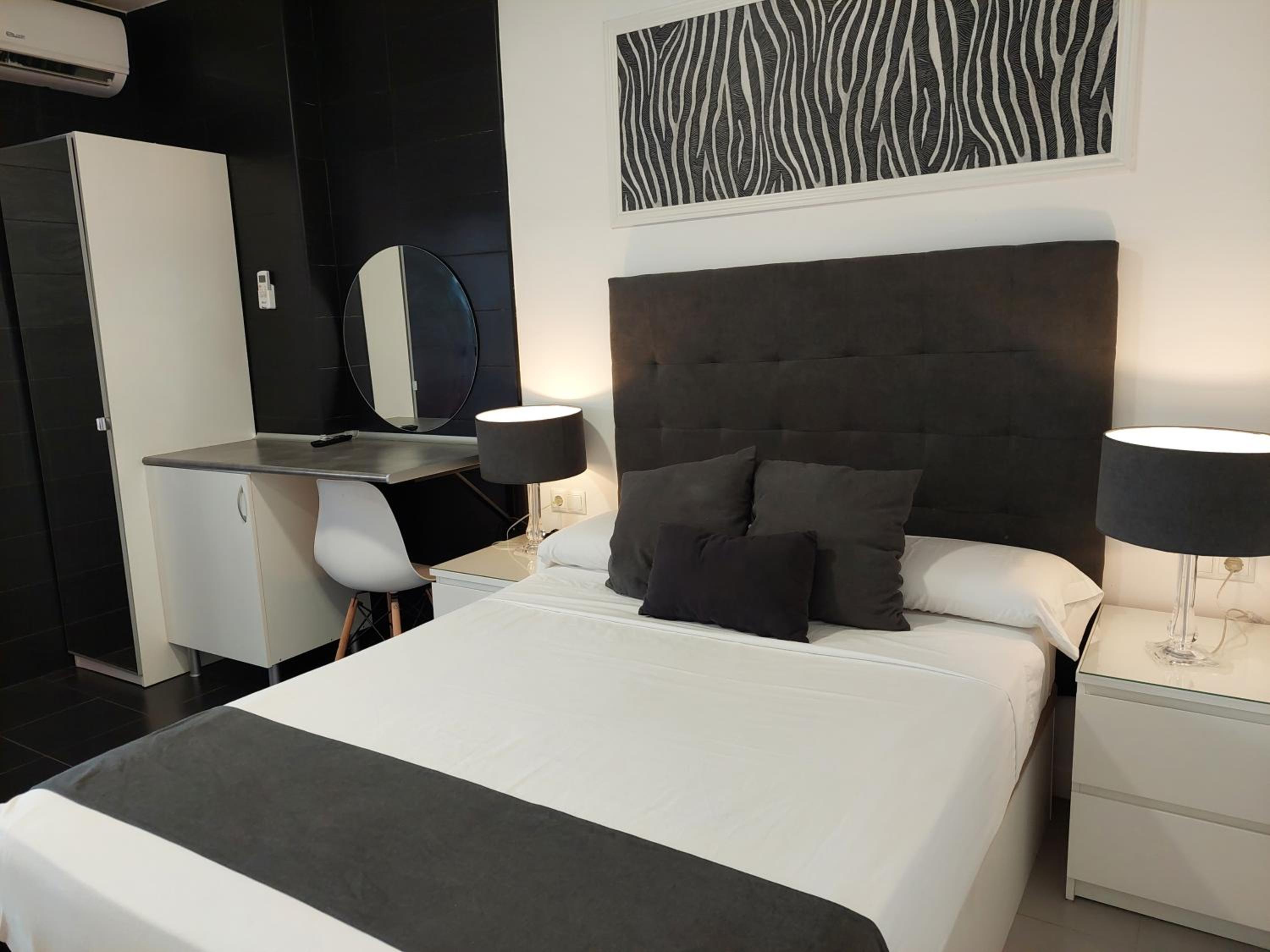 Habitación Doble con Baño Privado