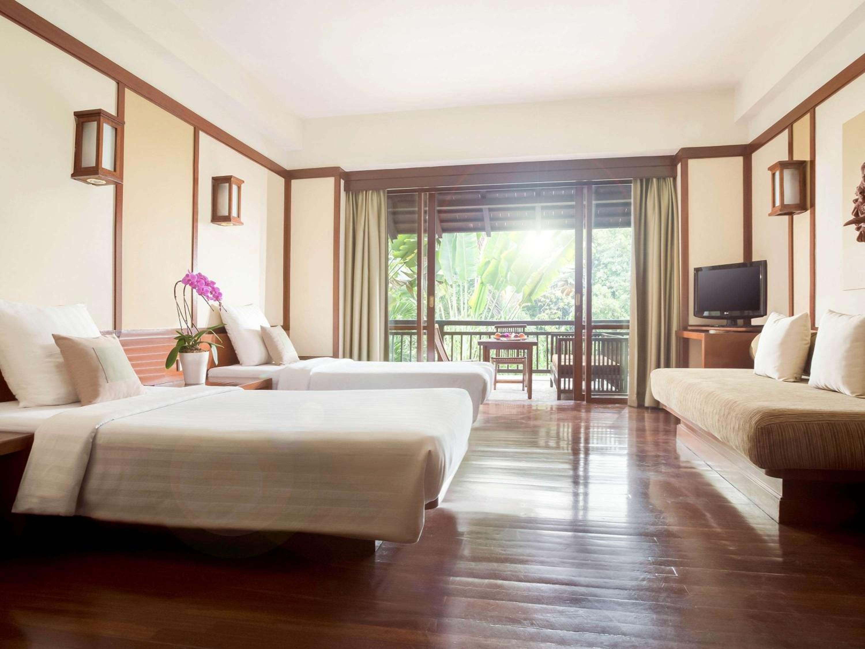 Superior Twin Room - With Balcony