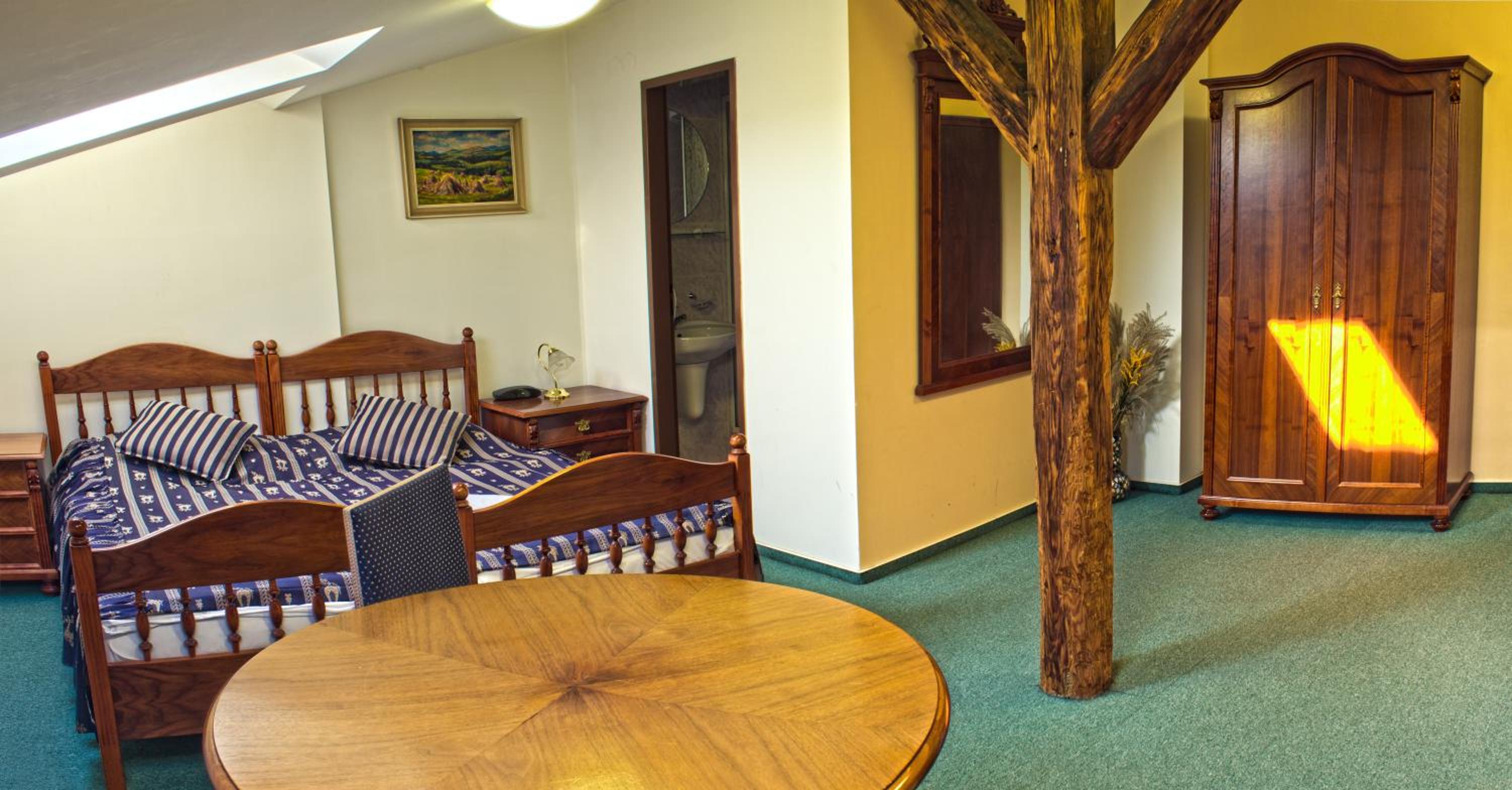 Double Room - Photo 3