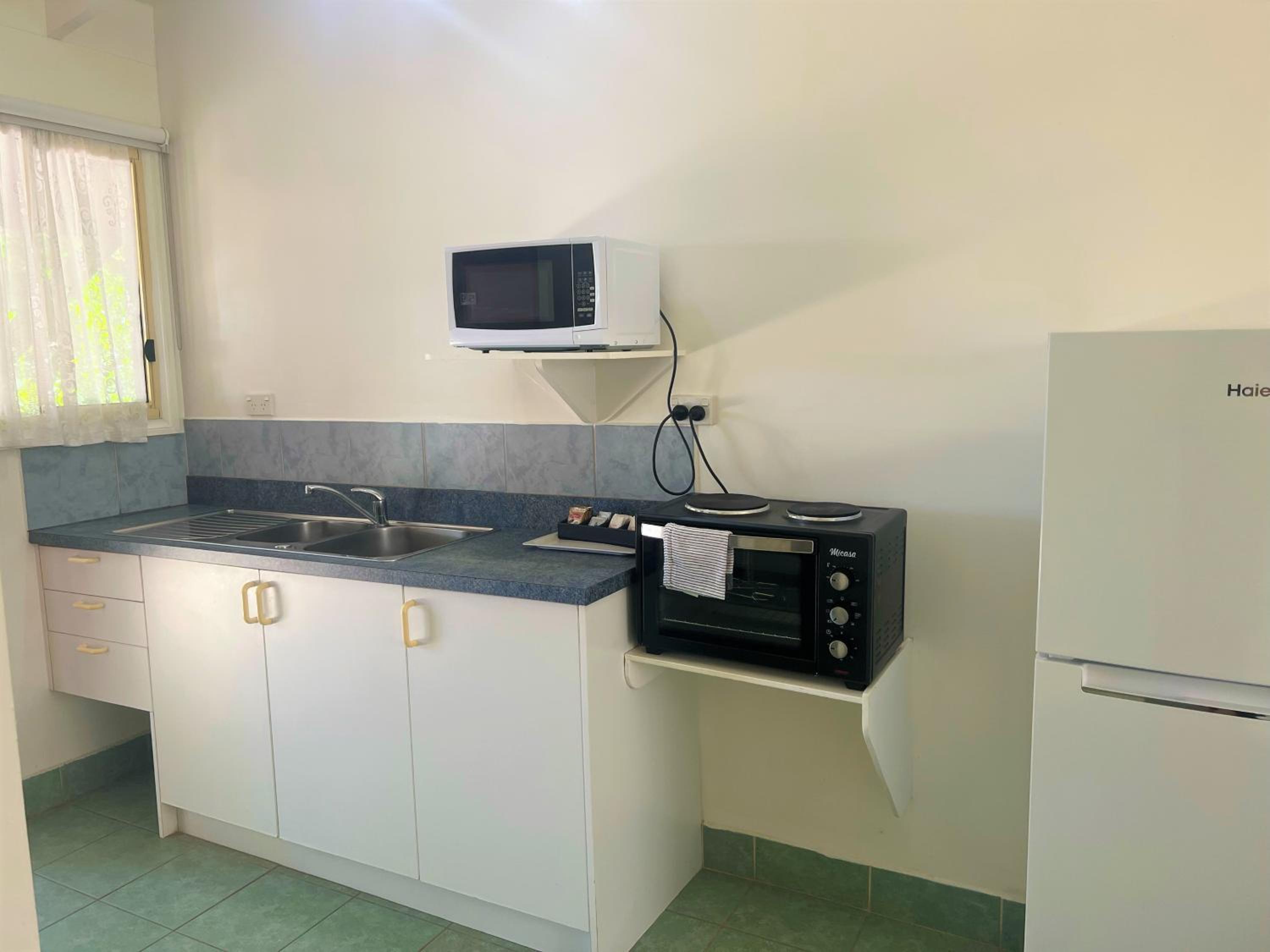 Standard Double Room with Kitchenette photo 3