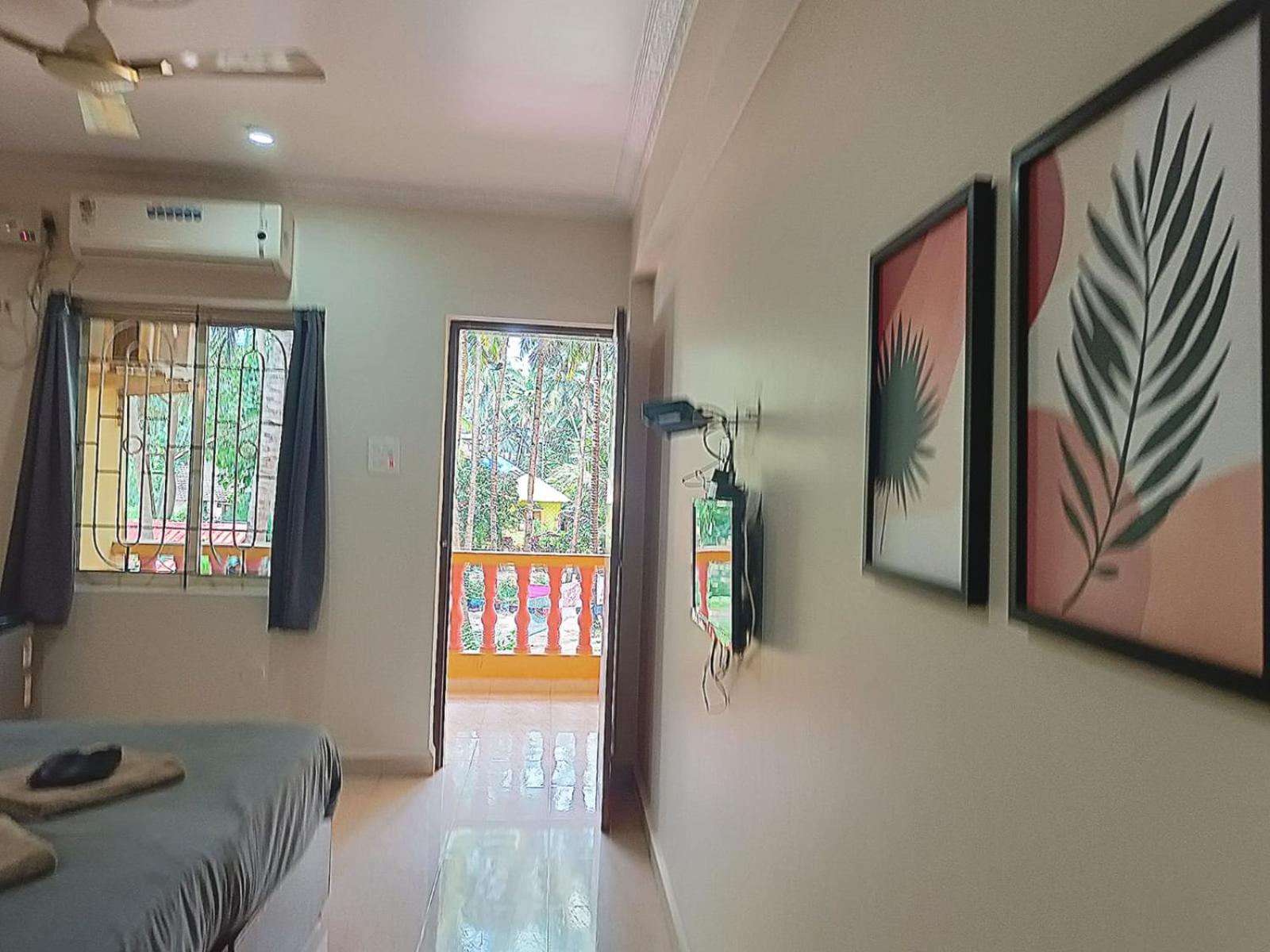 Double Room with Balcony - Photo 1