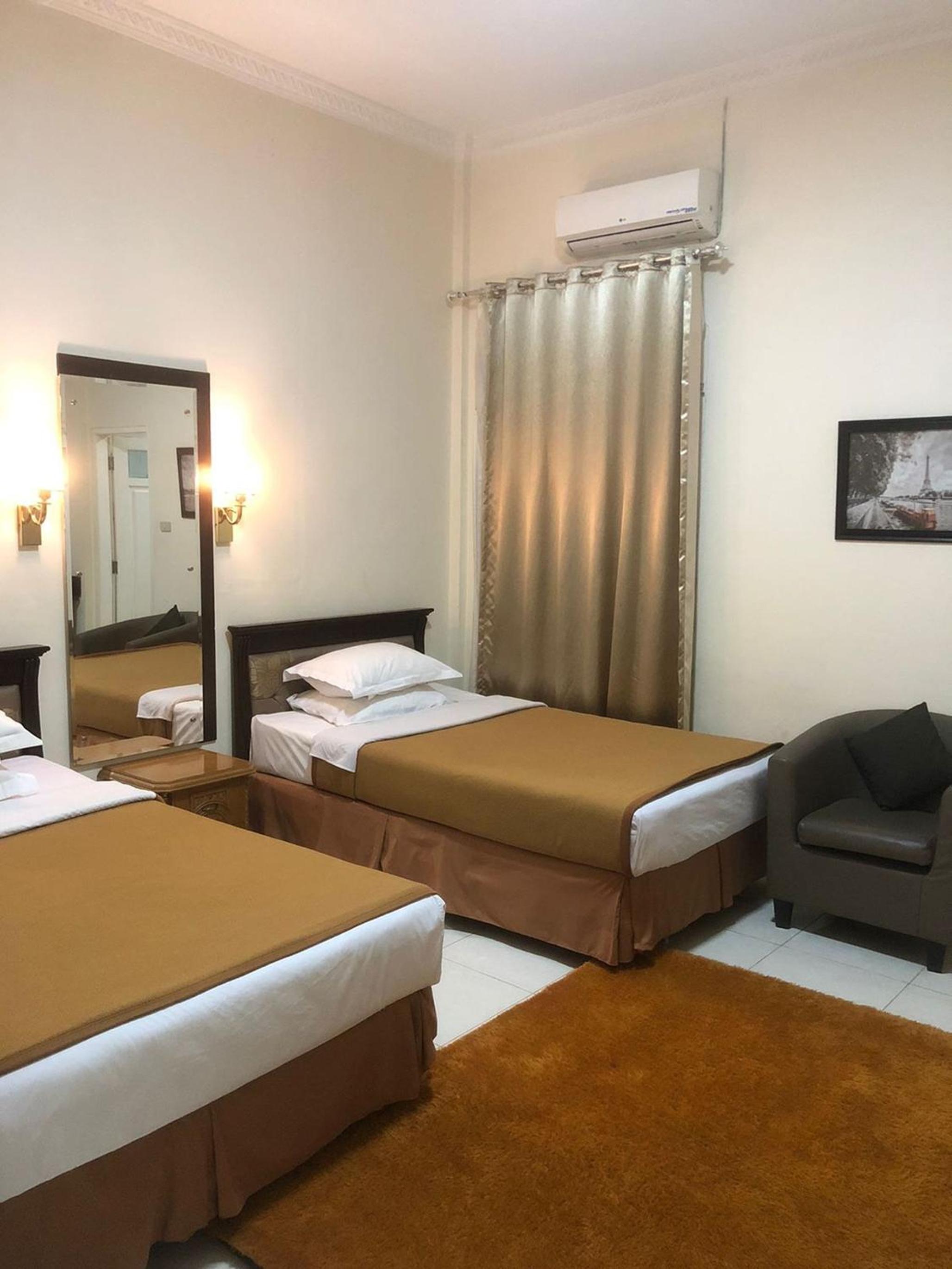 Deluxe Room - Photo 1