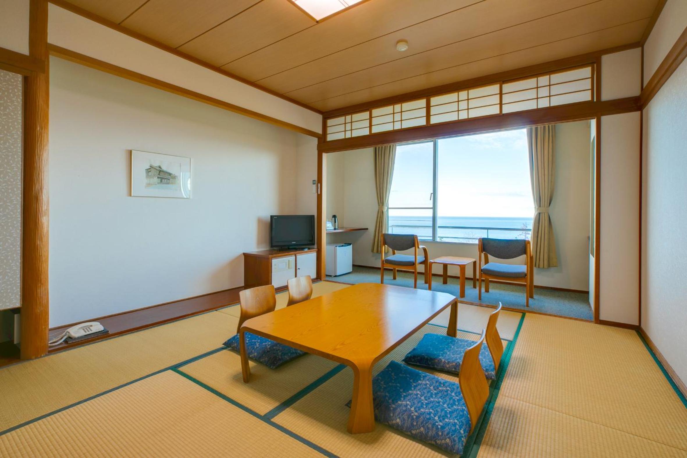 Japanese-Style Room with Shared Bathroom