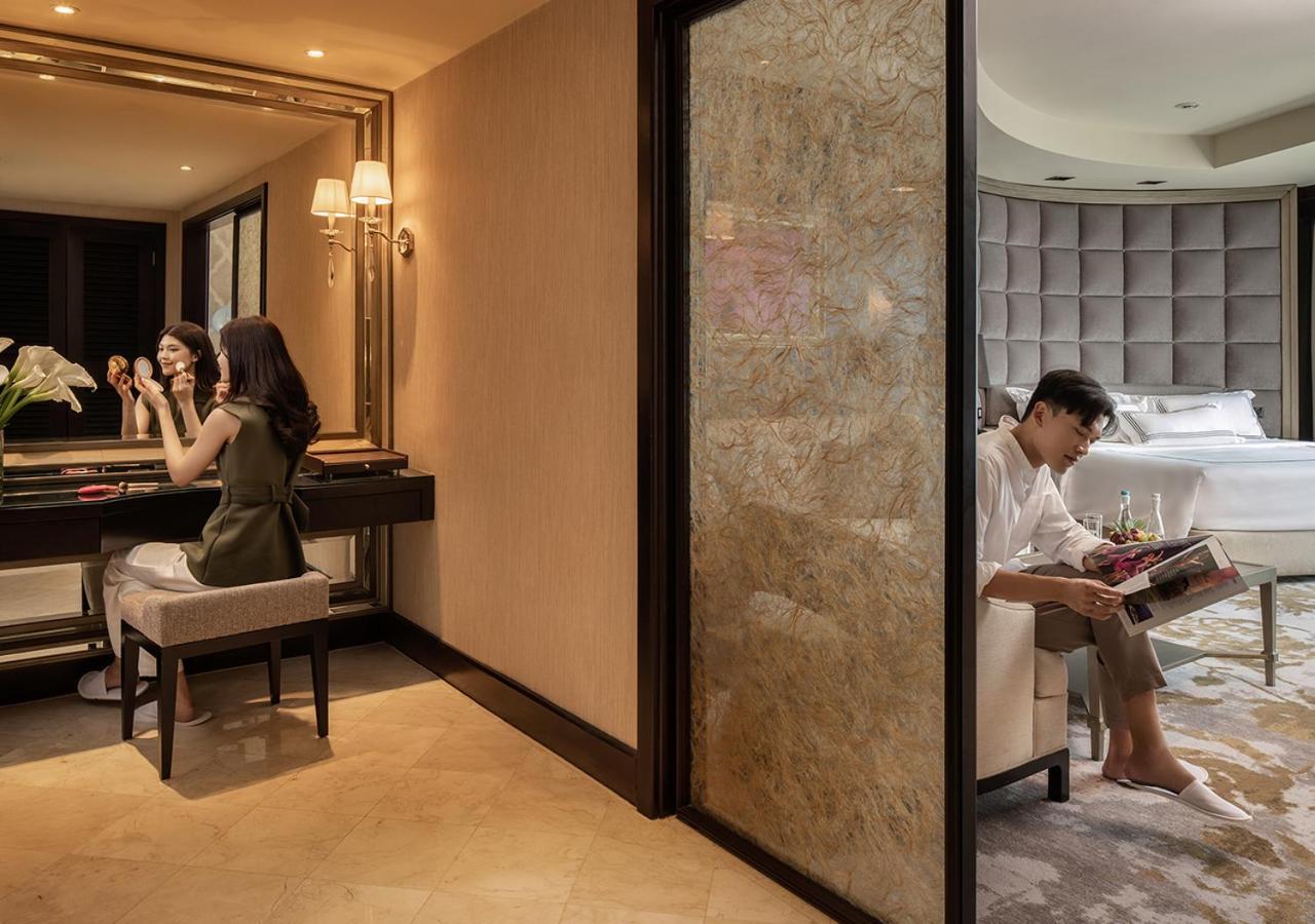 Studio Executive Suite - Photo 4