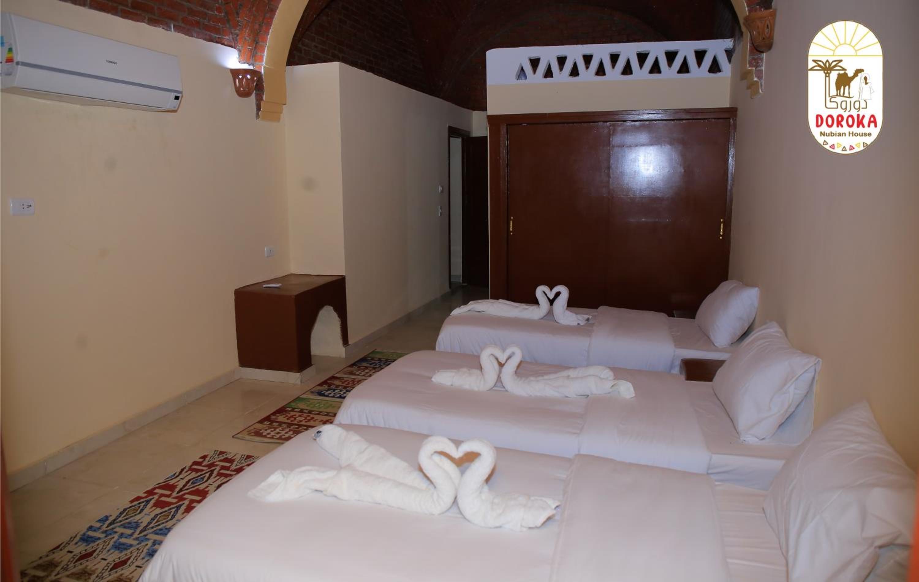 Superior Triple Room with Sea View - Photo 8