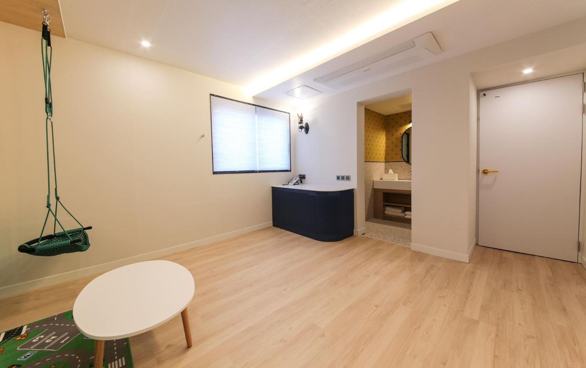 Deluxe Room - Photo 1