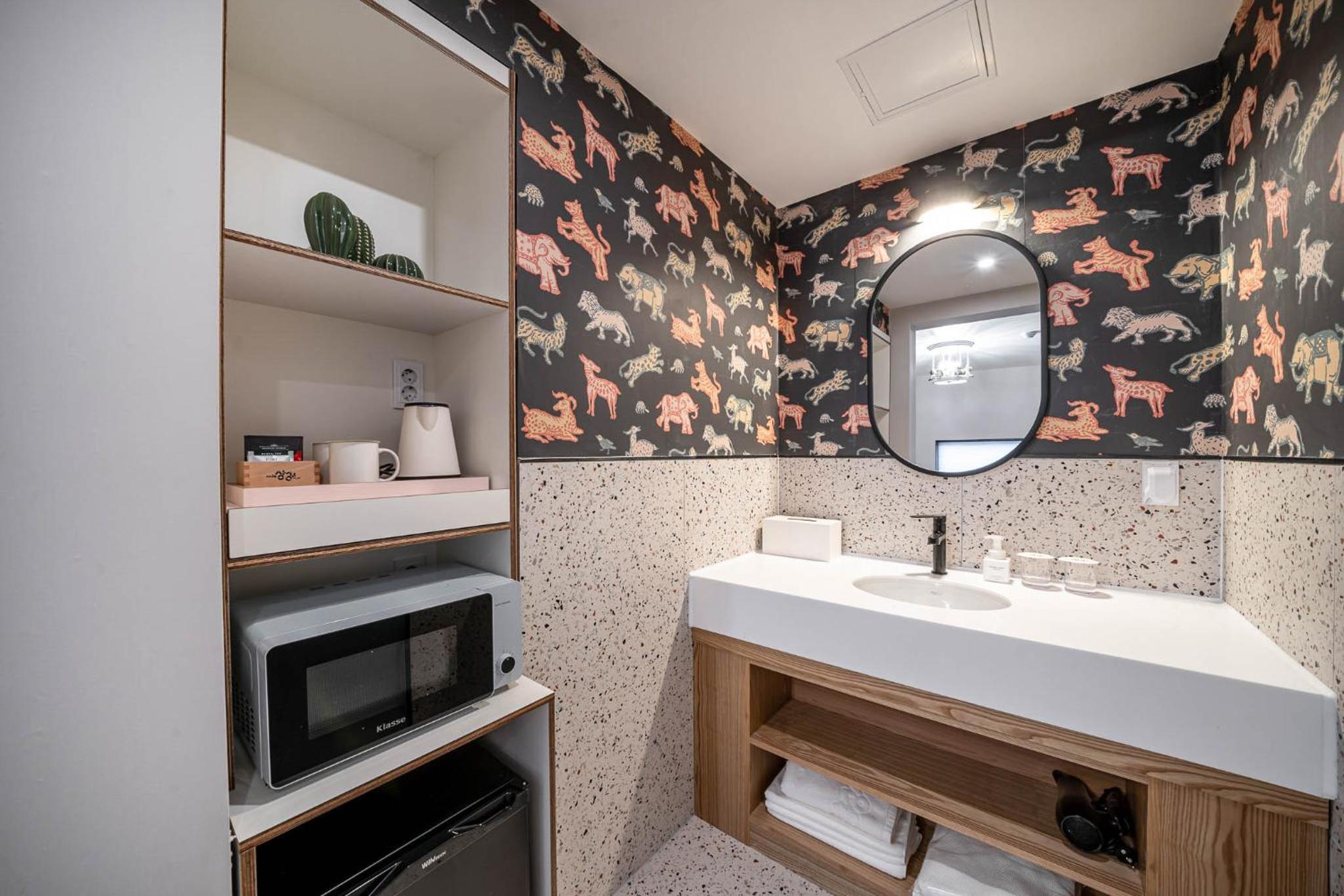 Twin Room - Photo 3
