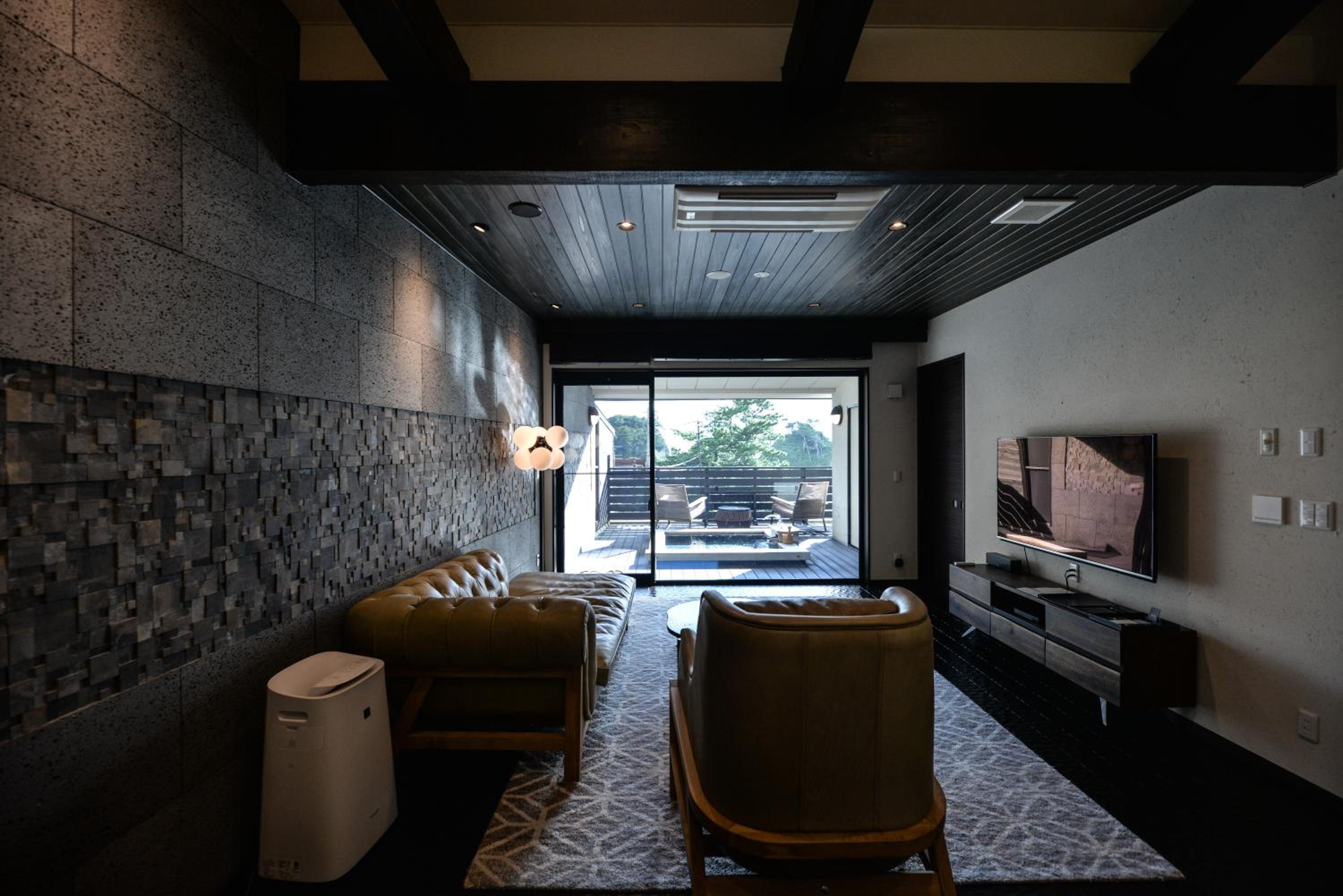 Suite with Spa Bath - Photo 16