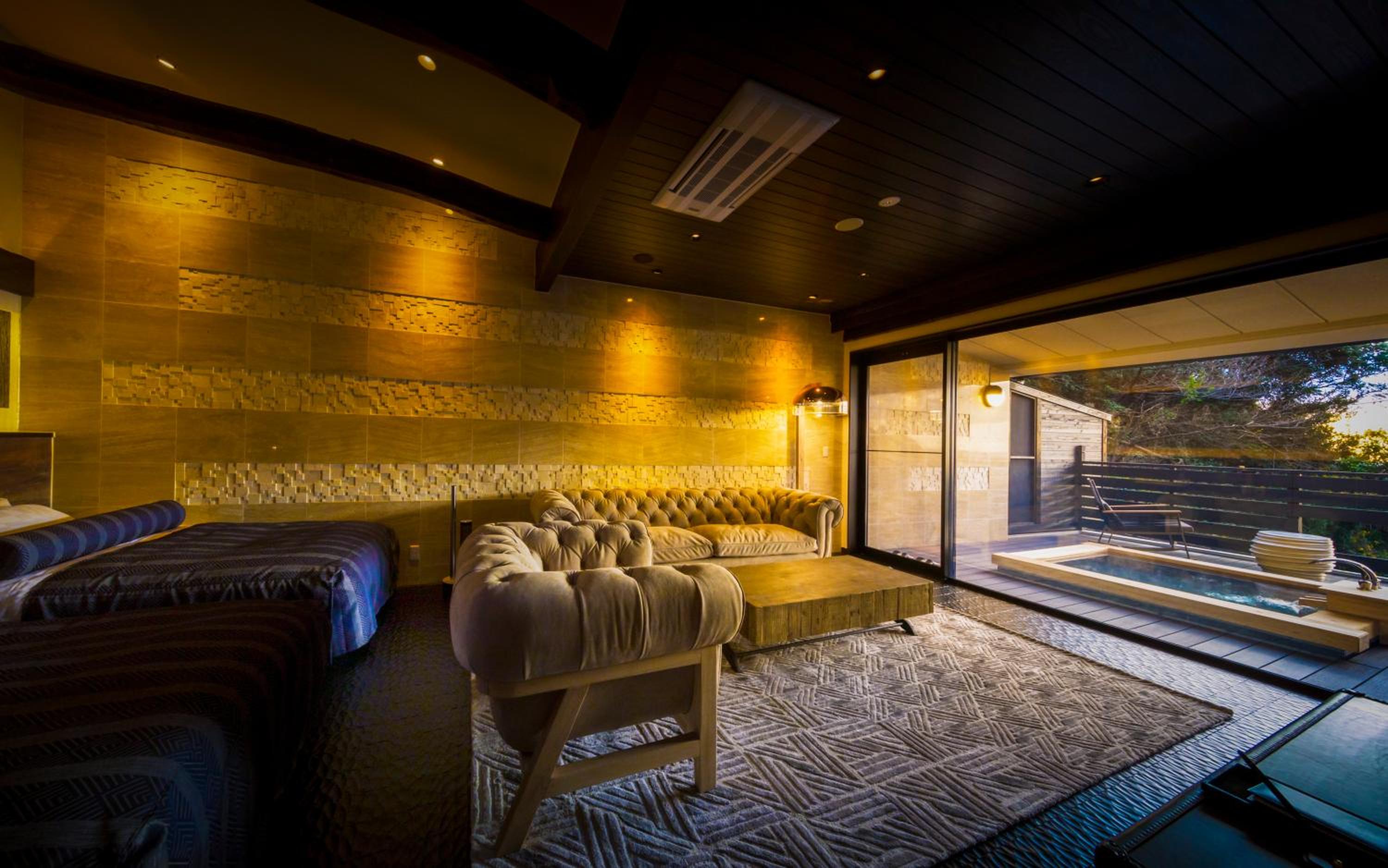 Suite with Spa Bath