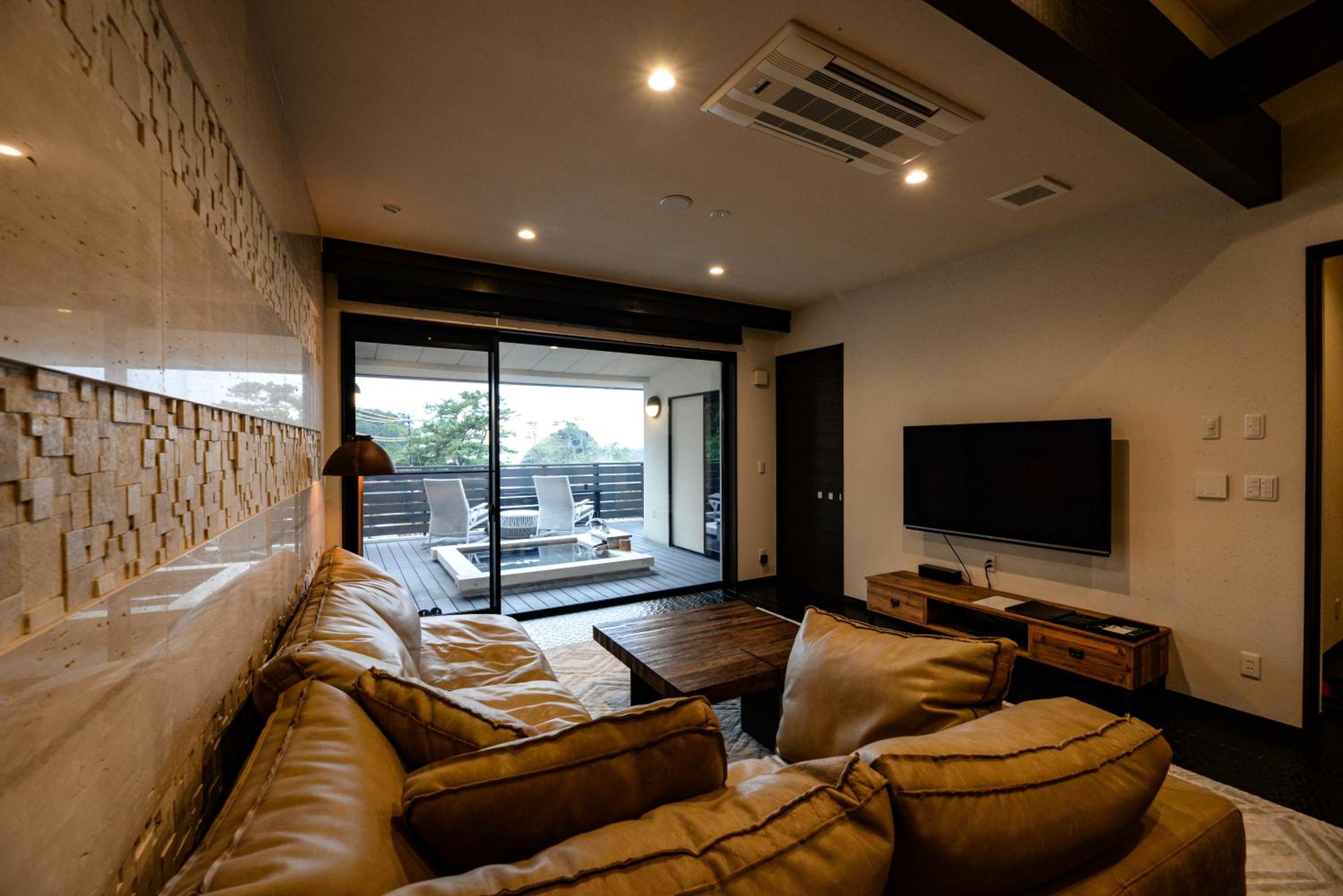 Suite with Spa Bath