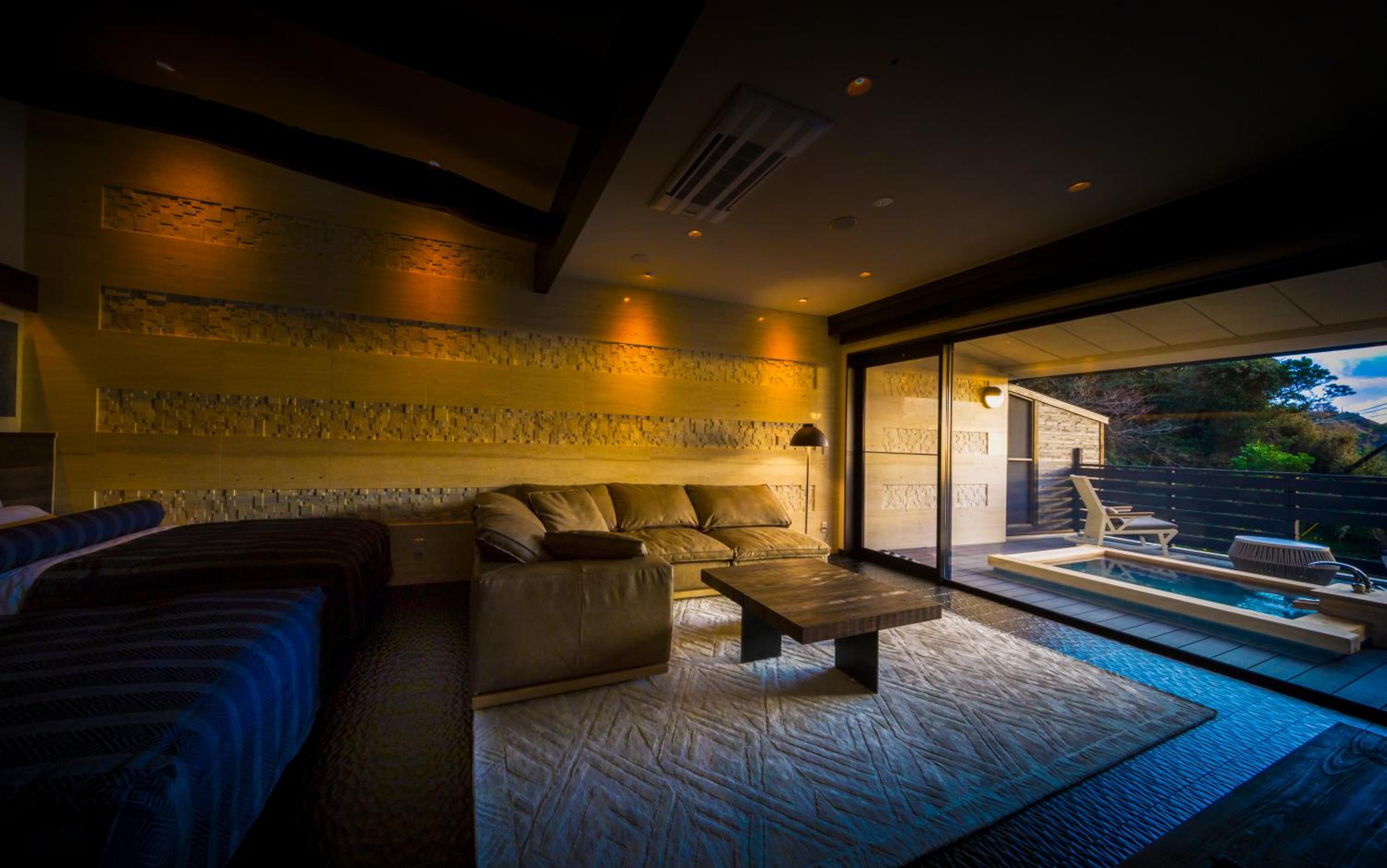 Suite with Spa Bath photo 2
