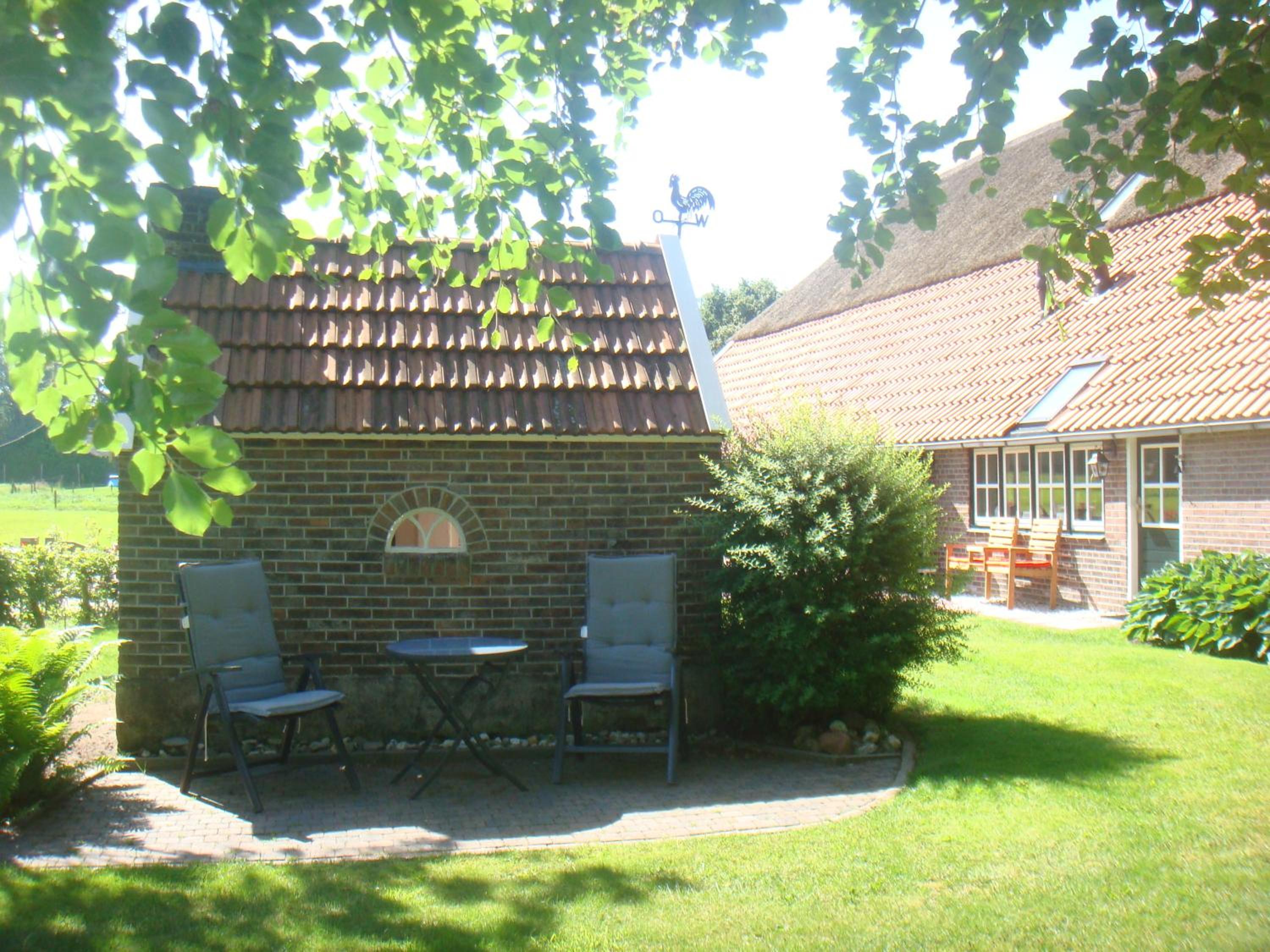 Cottage with External Bathroom photo 2