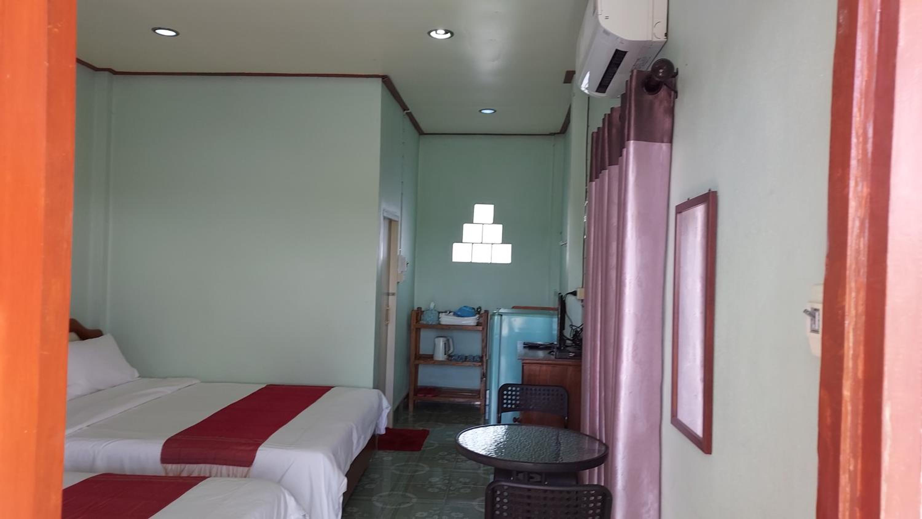 Quadruple Room with Mountain View - Photo 10