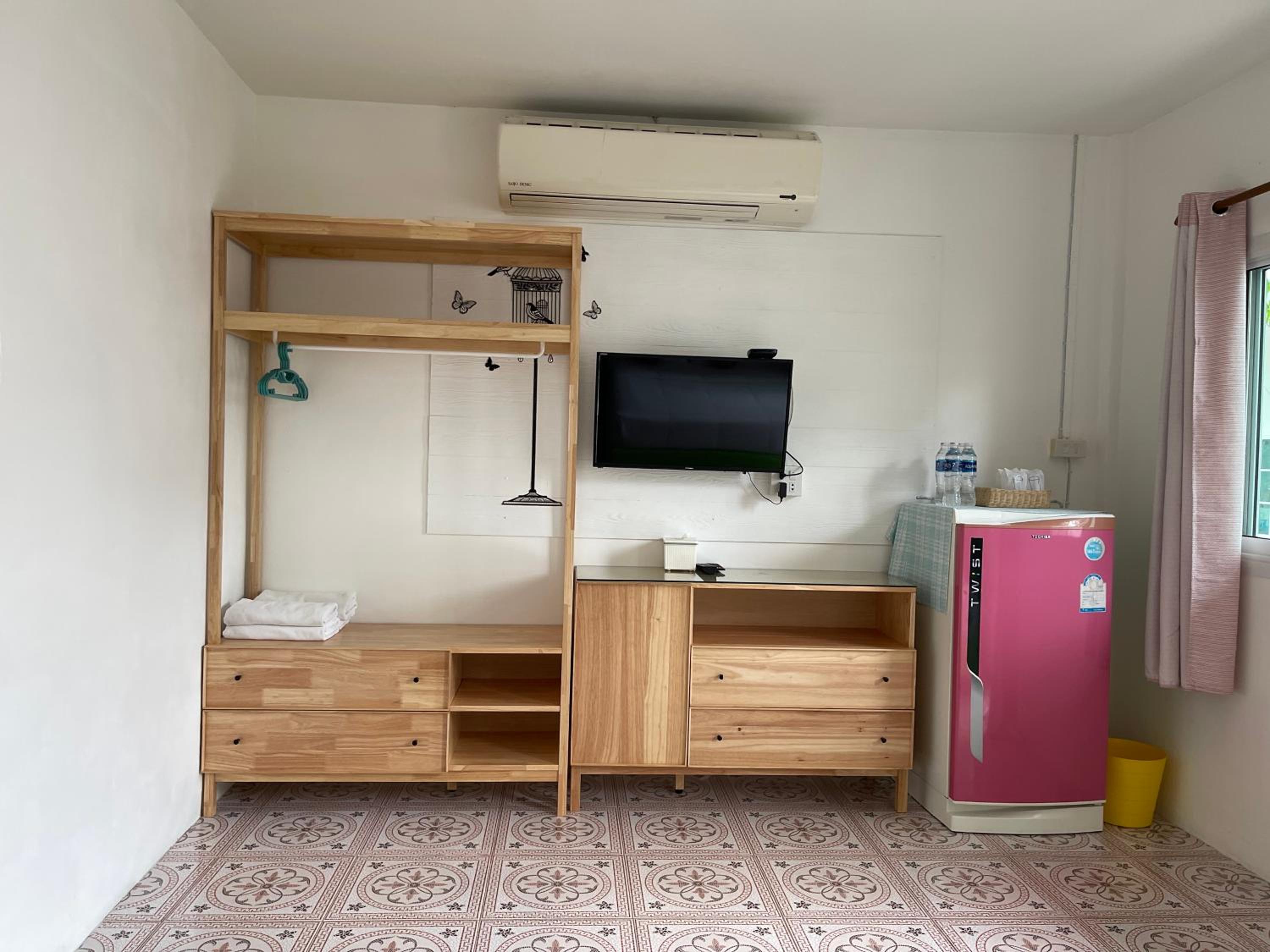 Large Double or Twin Room
