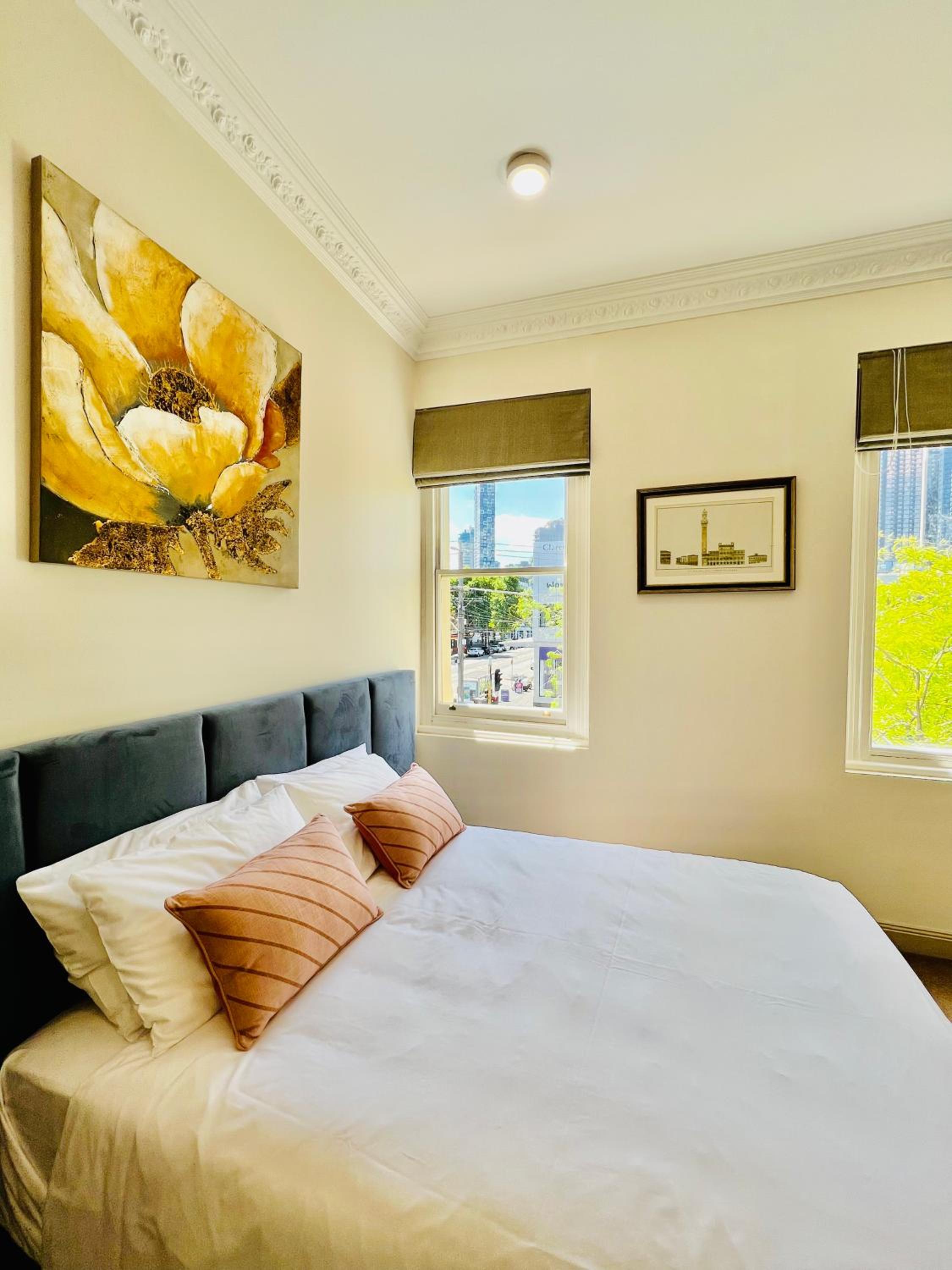 Deluxe Queen Room