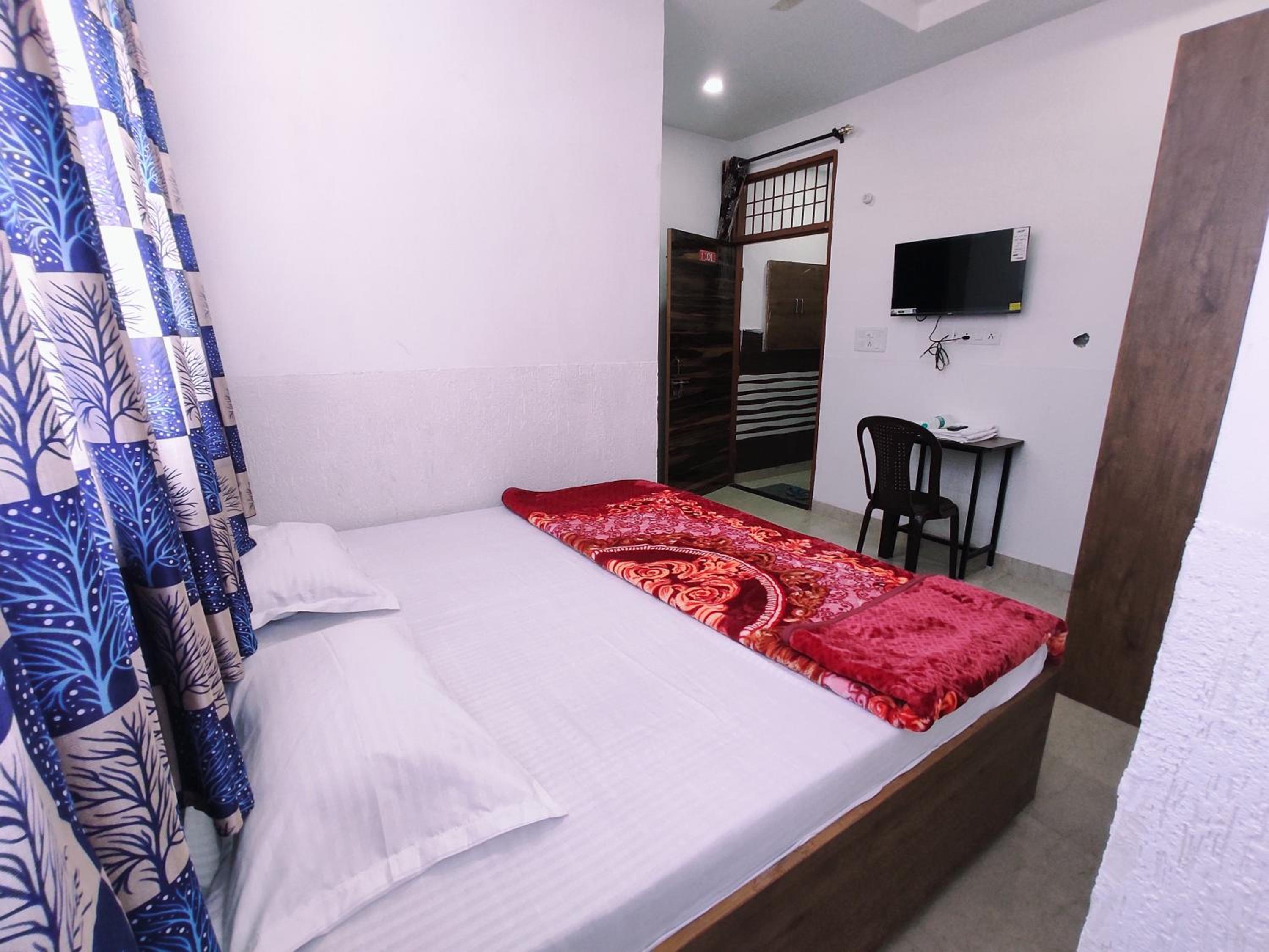 Deluxe Double Room photo 3