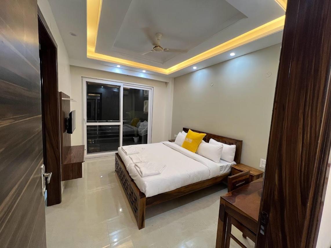 Two-Bedroom Apartment - Photo 45
