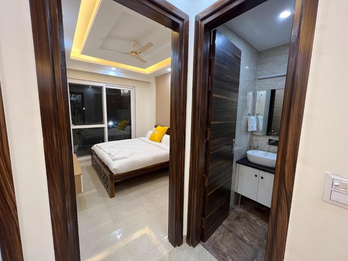 Two-Bedroom Apartment - Photo 44
