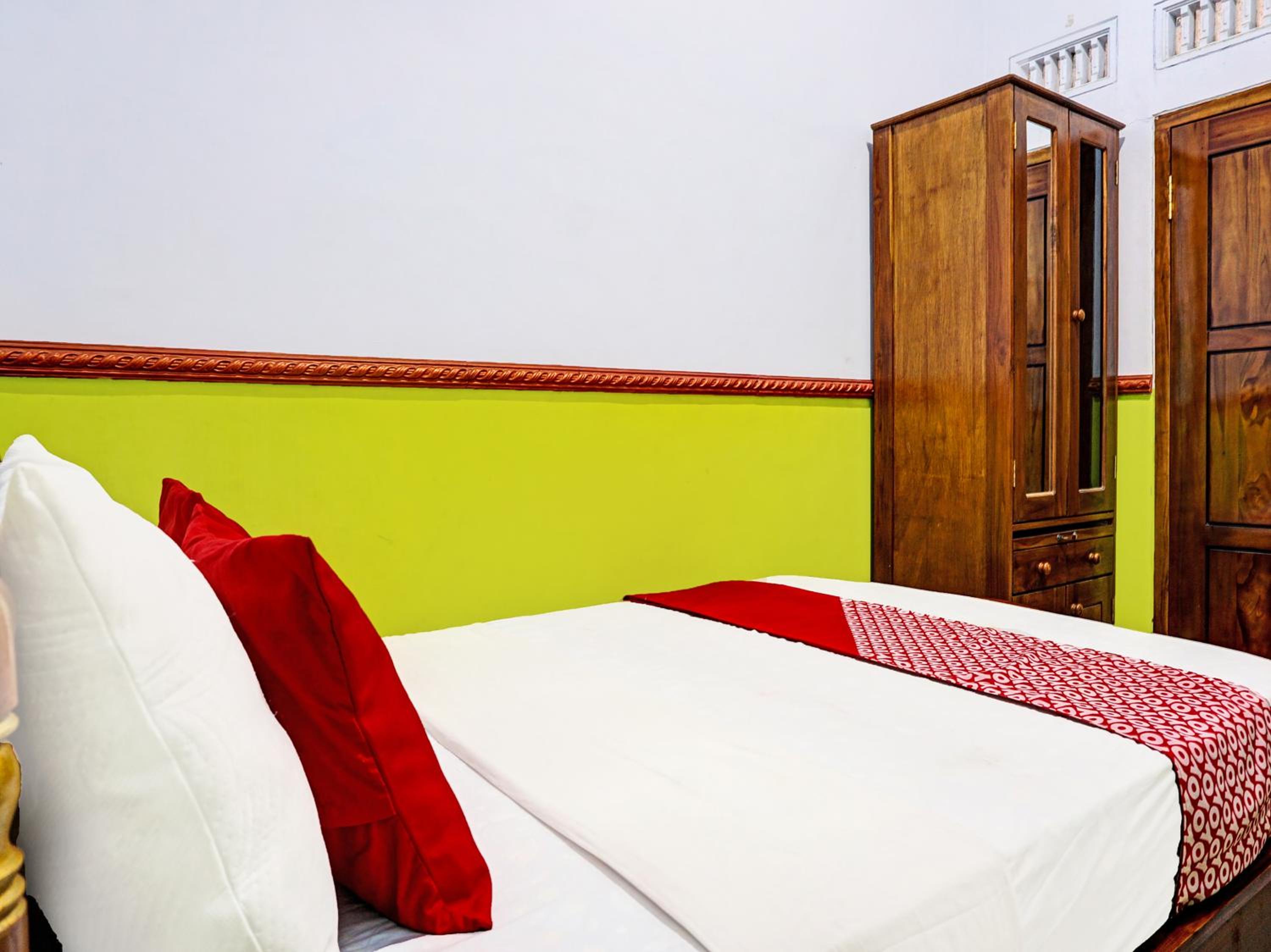 Standard Double Room photo 3