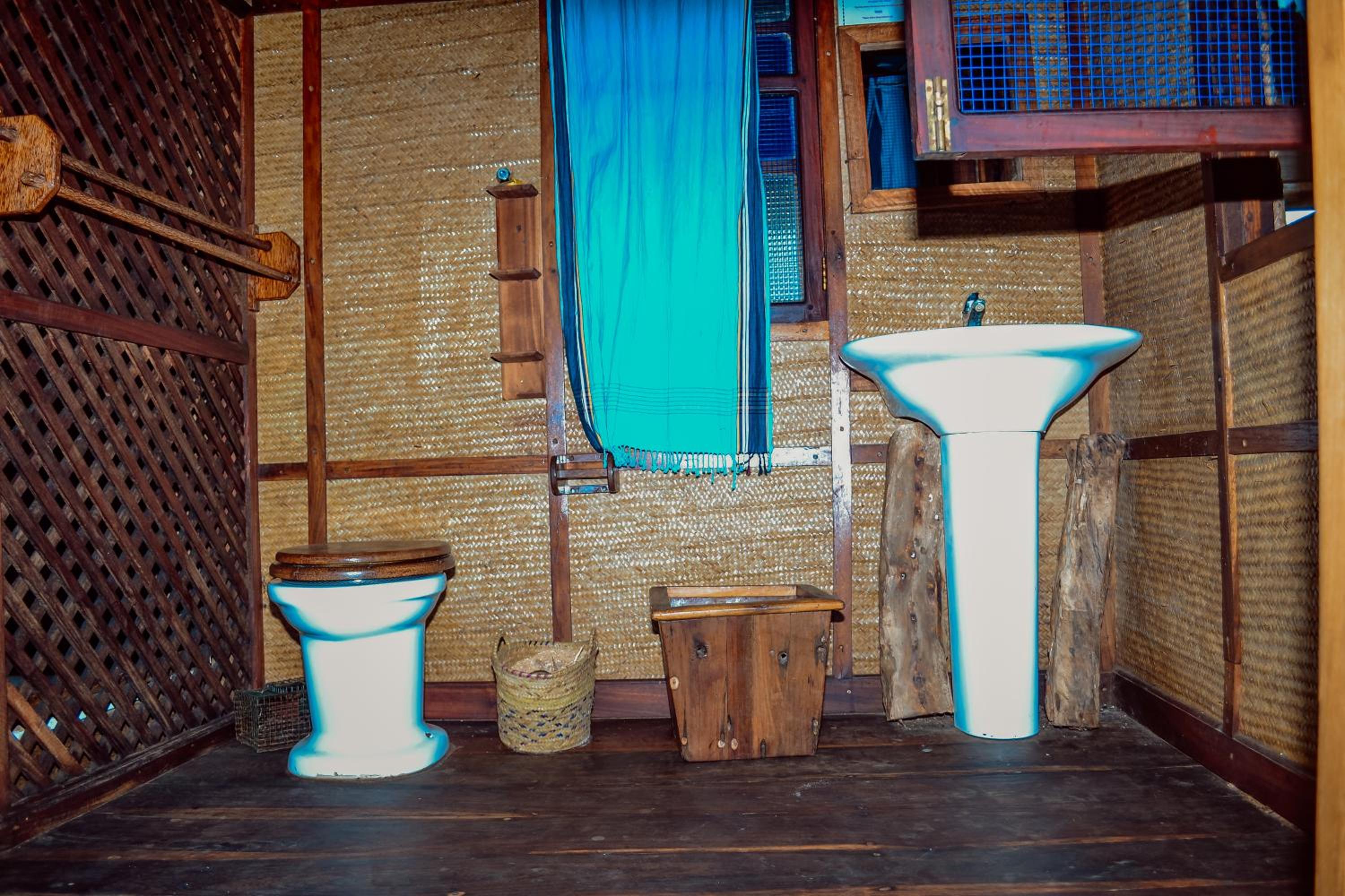 Budget double room in sharing Bungalow