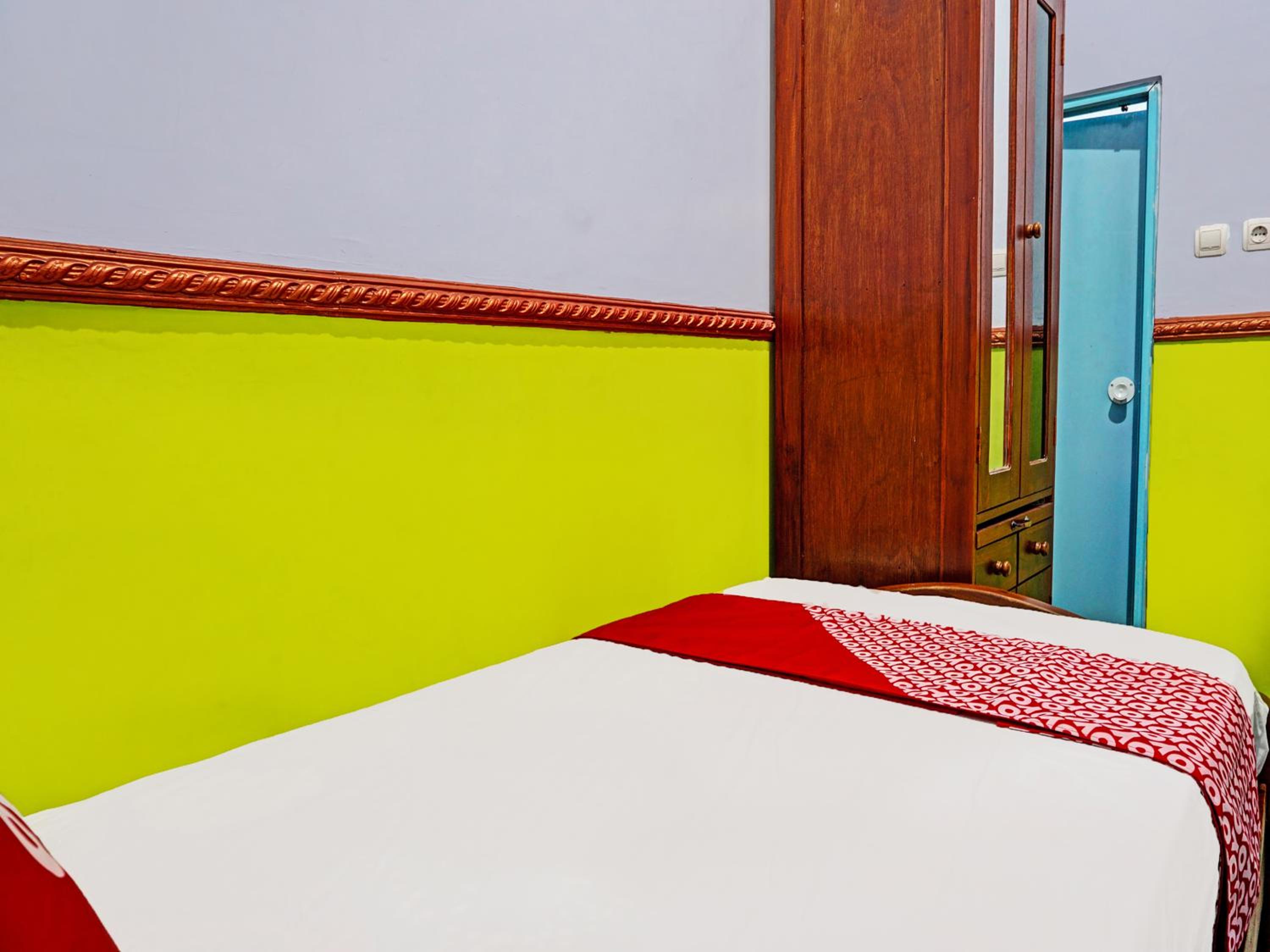 Standard Twin Room photo 3