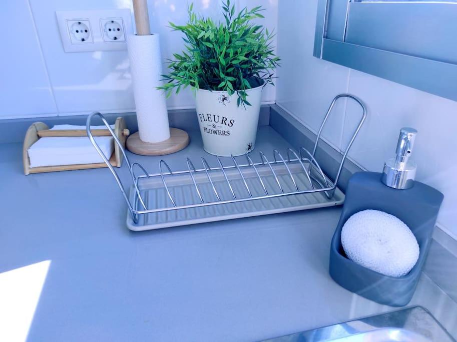 Studio Apartment with Sea View photo 2