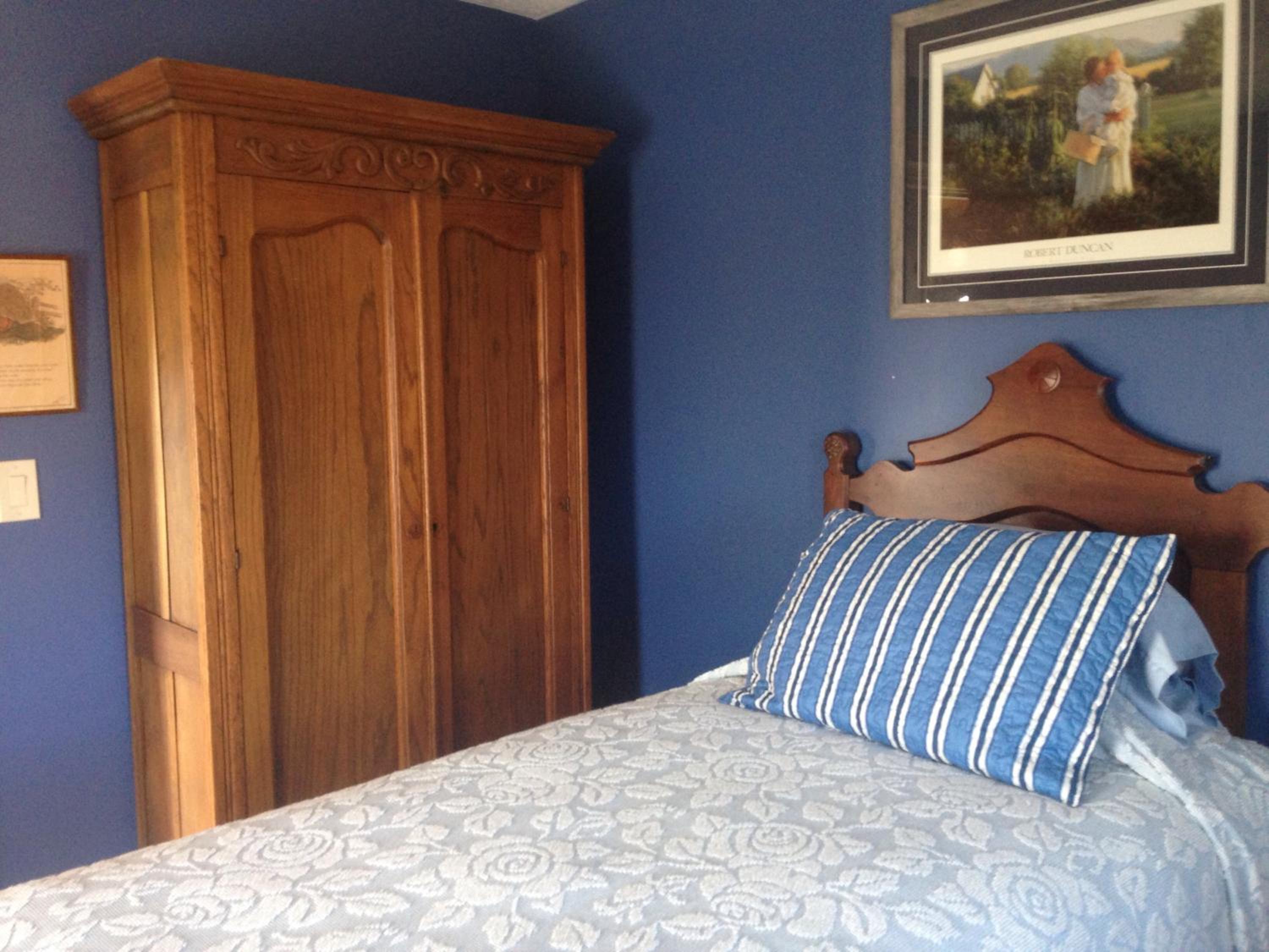 Triple Room with Bath photo 1