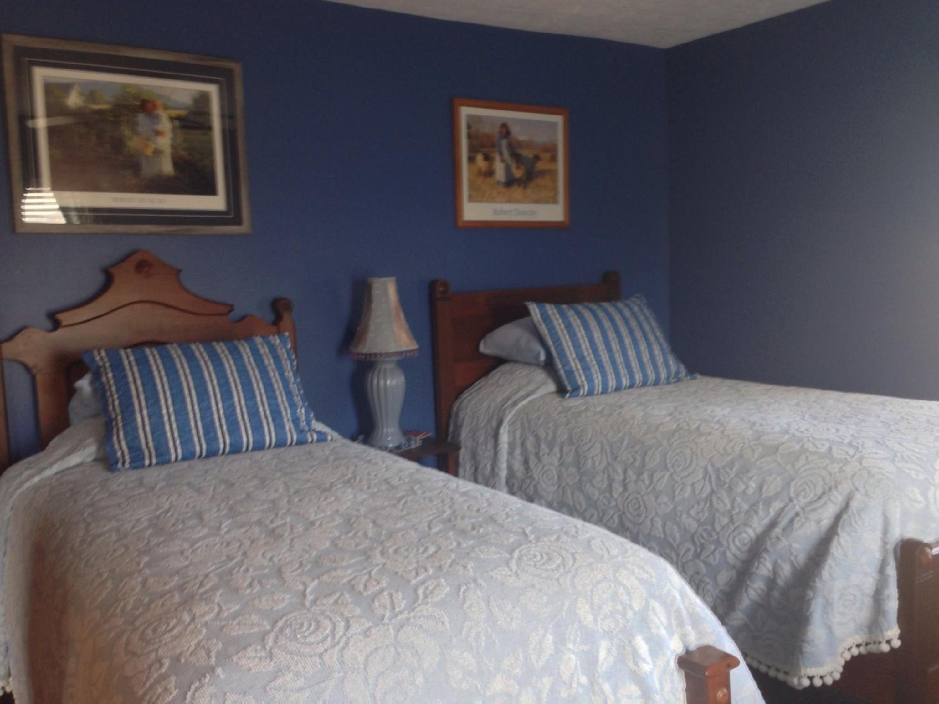 Triple Room with Bath photo 2