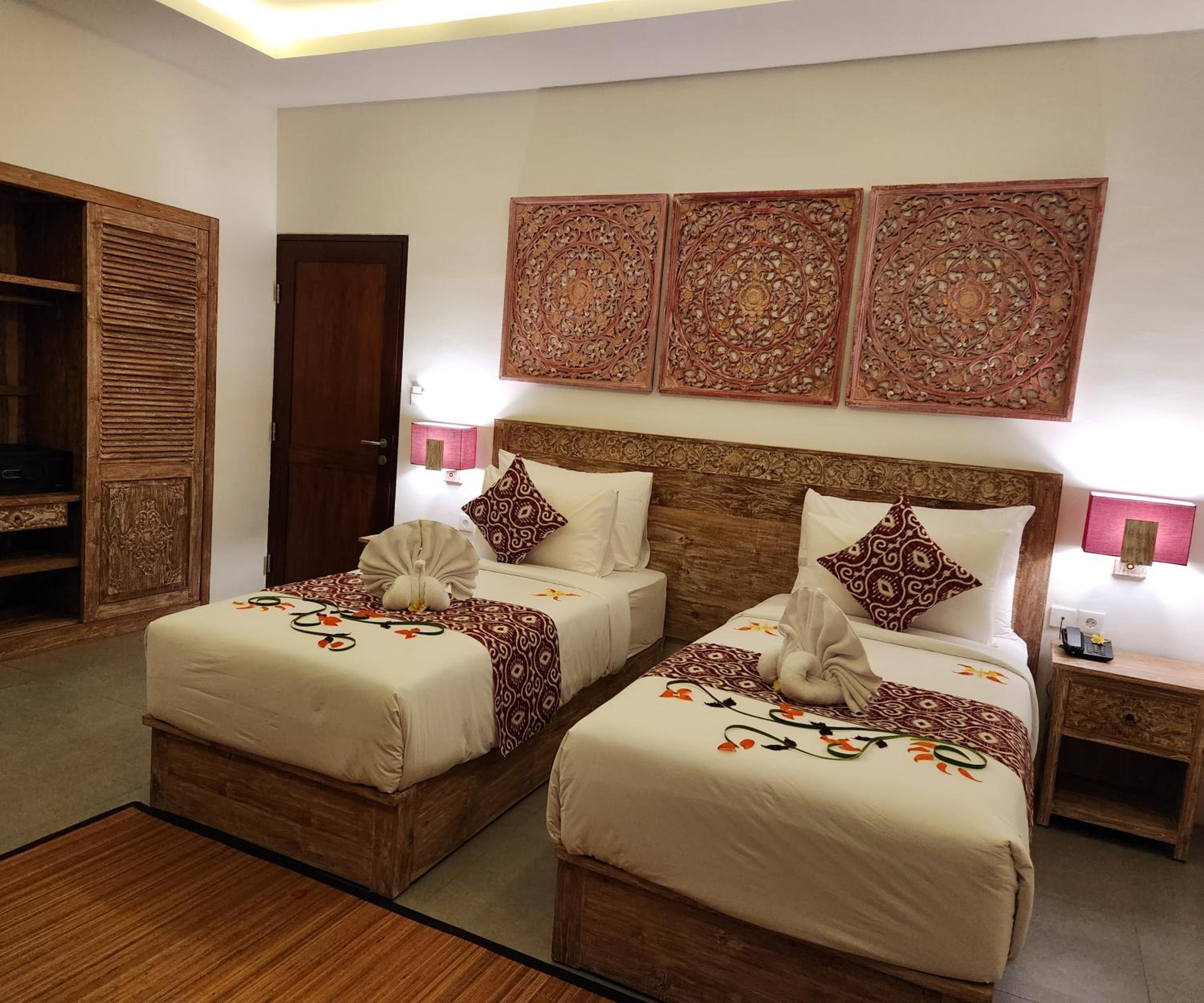 Suite Room - Photo 54