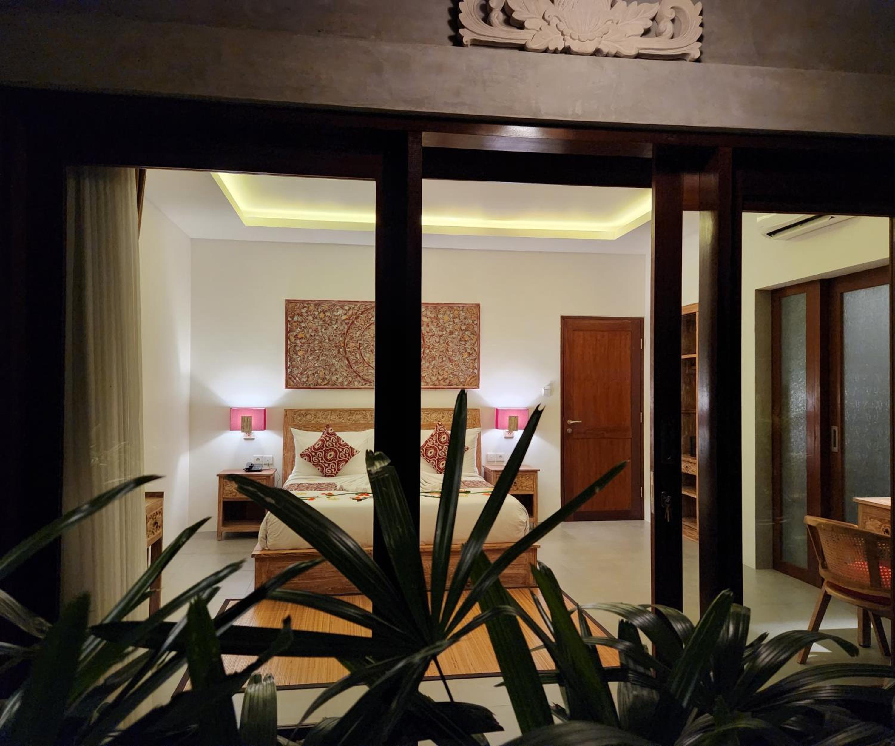 Suite Room - Photo 51